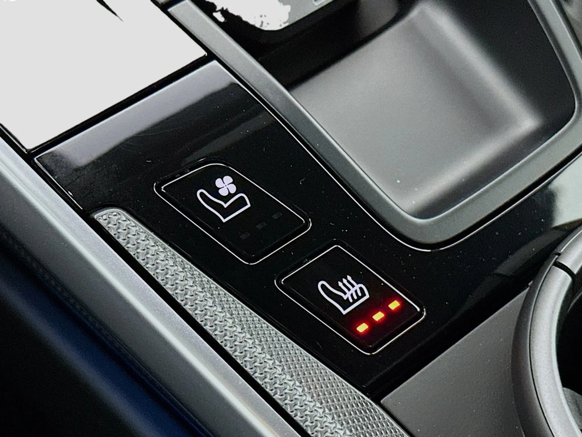 mph021_4284347758_7455fcf6e119c119adbd11a3aeb34532x_0ca84de8f2