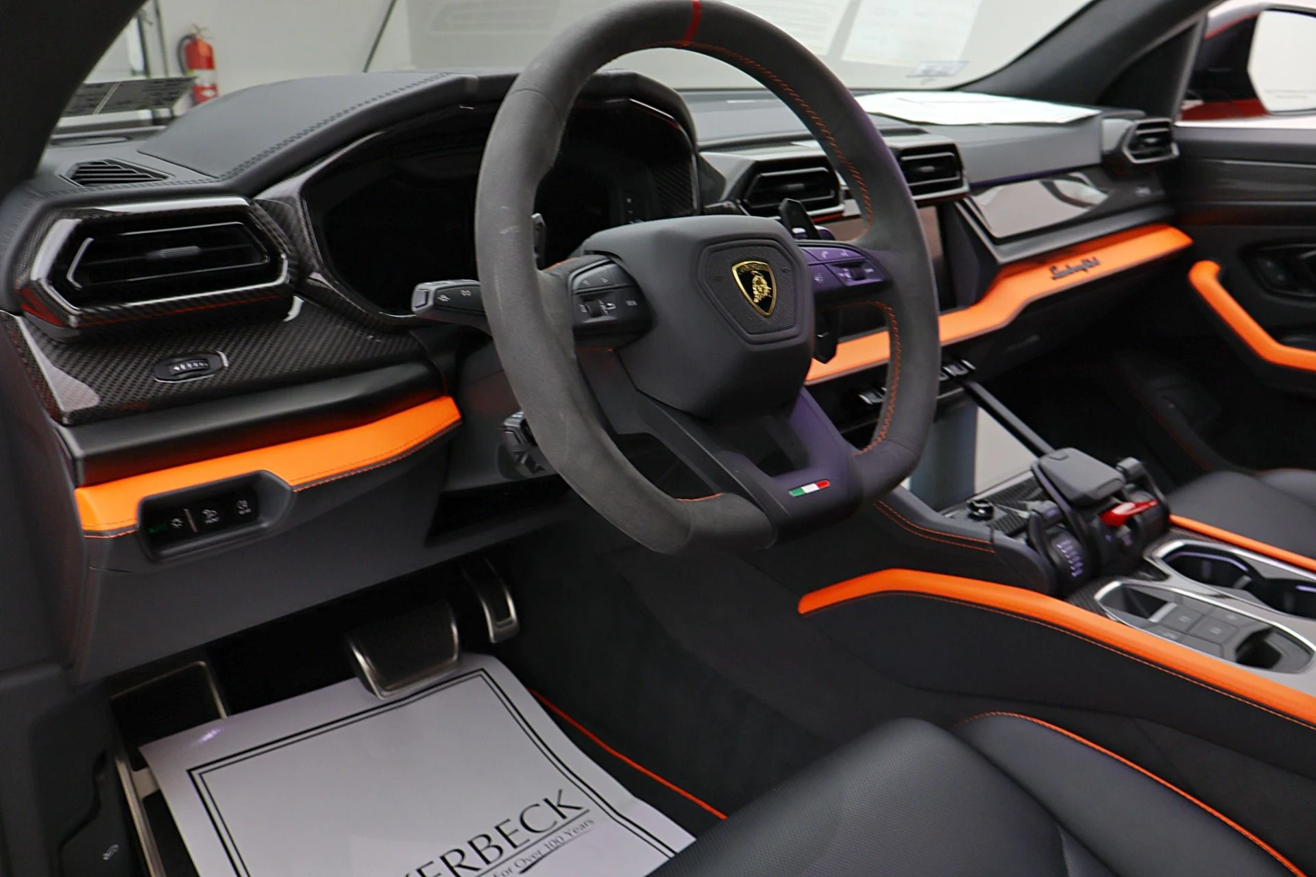 mph021_435451682_Used_2025_Lamborghini_Urus_SELEASE_OPTIONS_AVAILABLE_b55f4df2c1