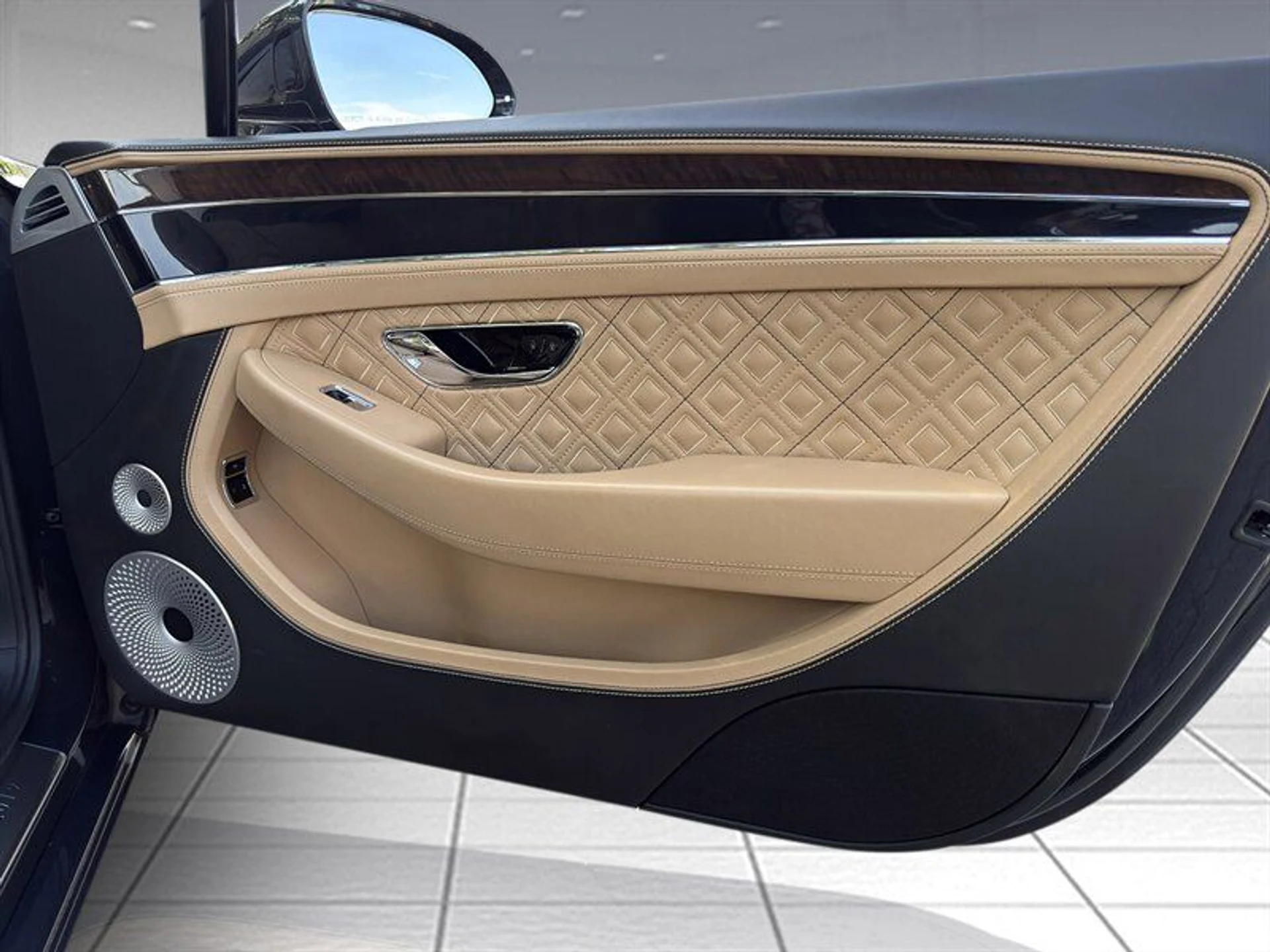 mph021_436410550_c154b91a14_800_a906b66c3d