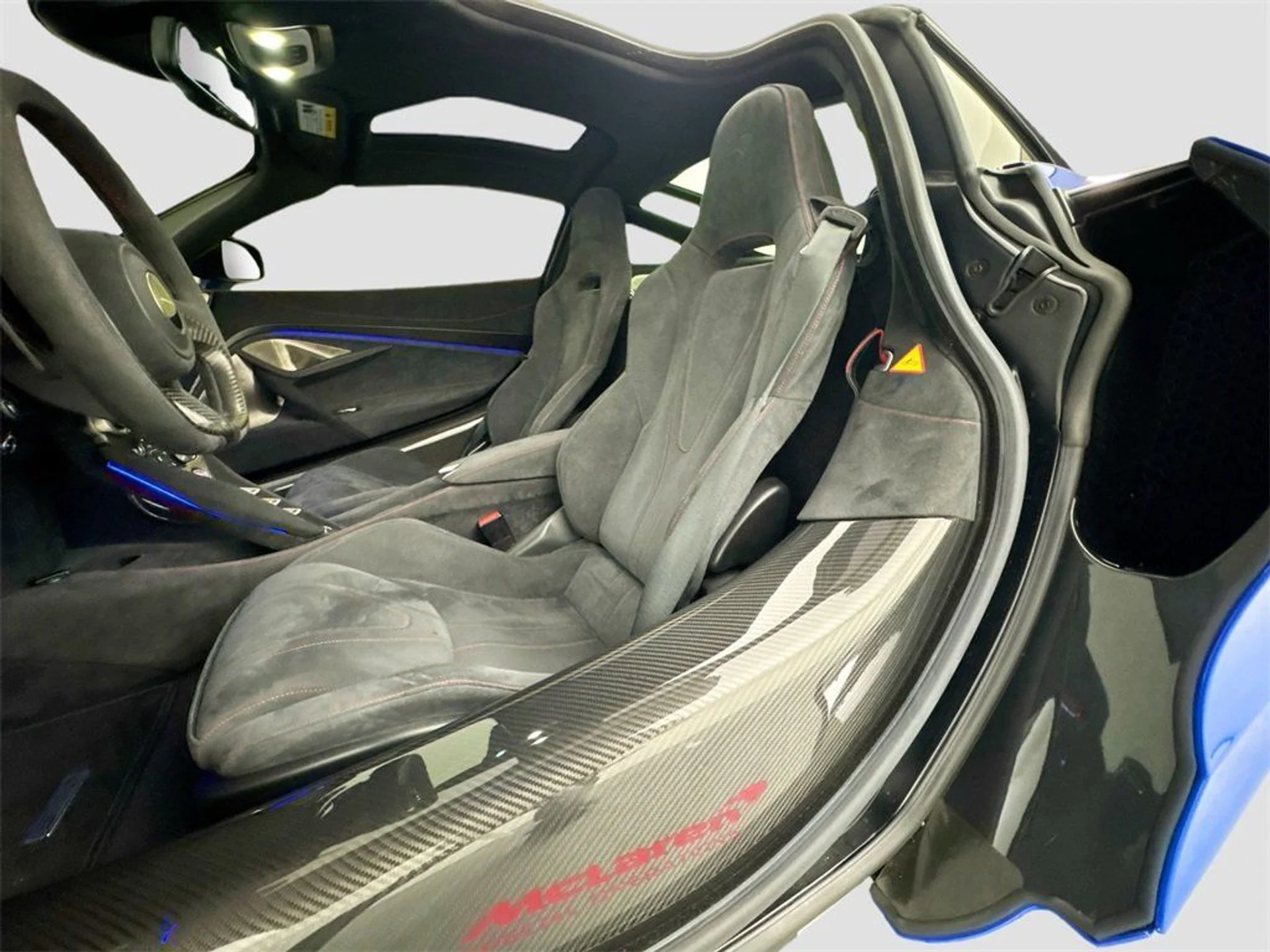 mph021_438003702_5474597cb9915463041478b3dfe202bd_cc32952540