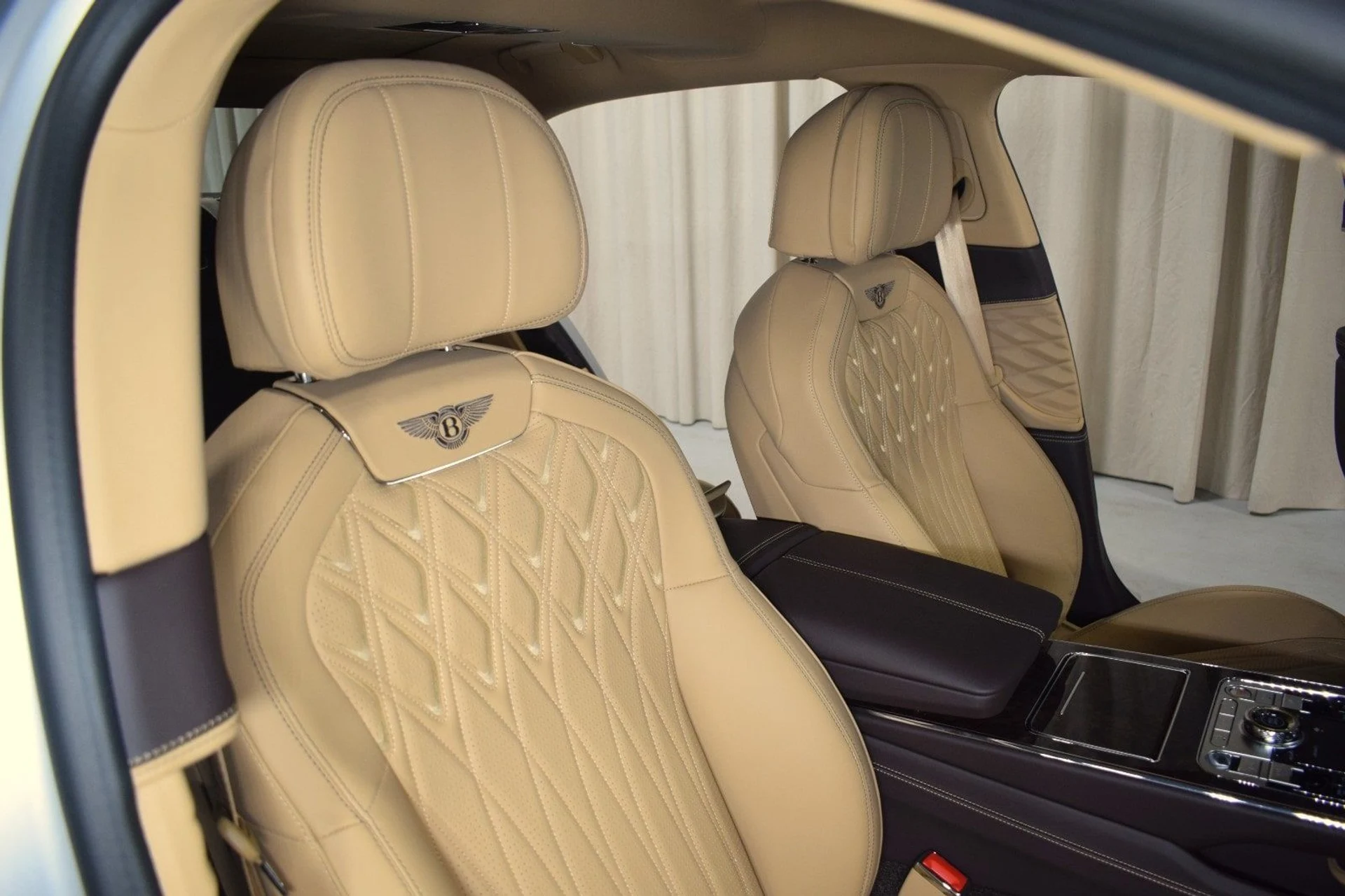 mph021_444123139_5f88ad8d61fc9879ff49264ed81a01aax_301c5c5364