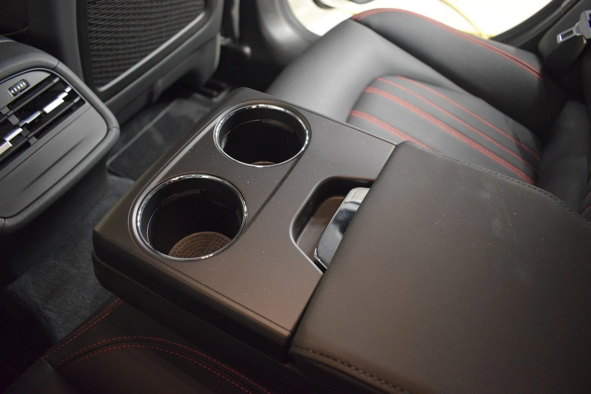 mph021_448462761_f3542d58d627afd227c3702c6b473bccx_152f2686e1