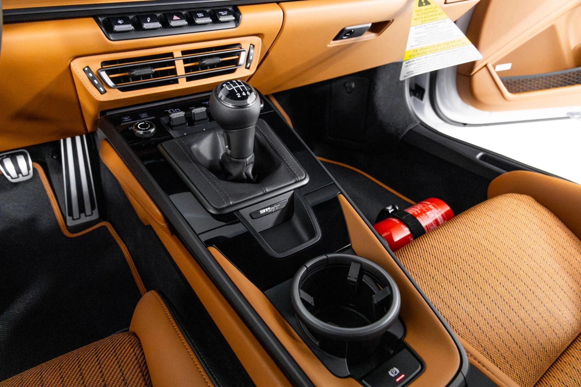 mph021_45129914_Used_2024_Porsche_911_ST_1762299721_e7f42c53b8