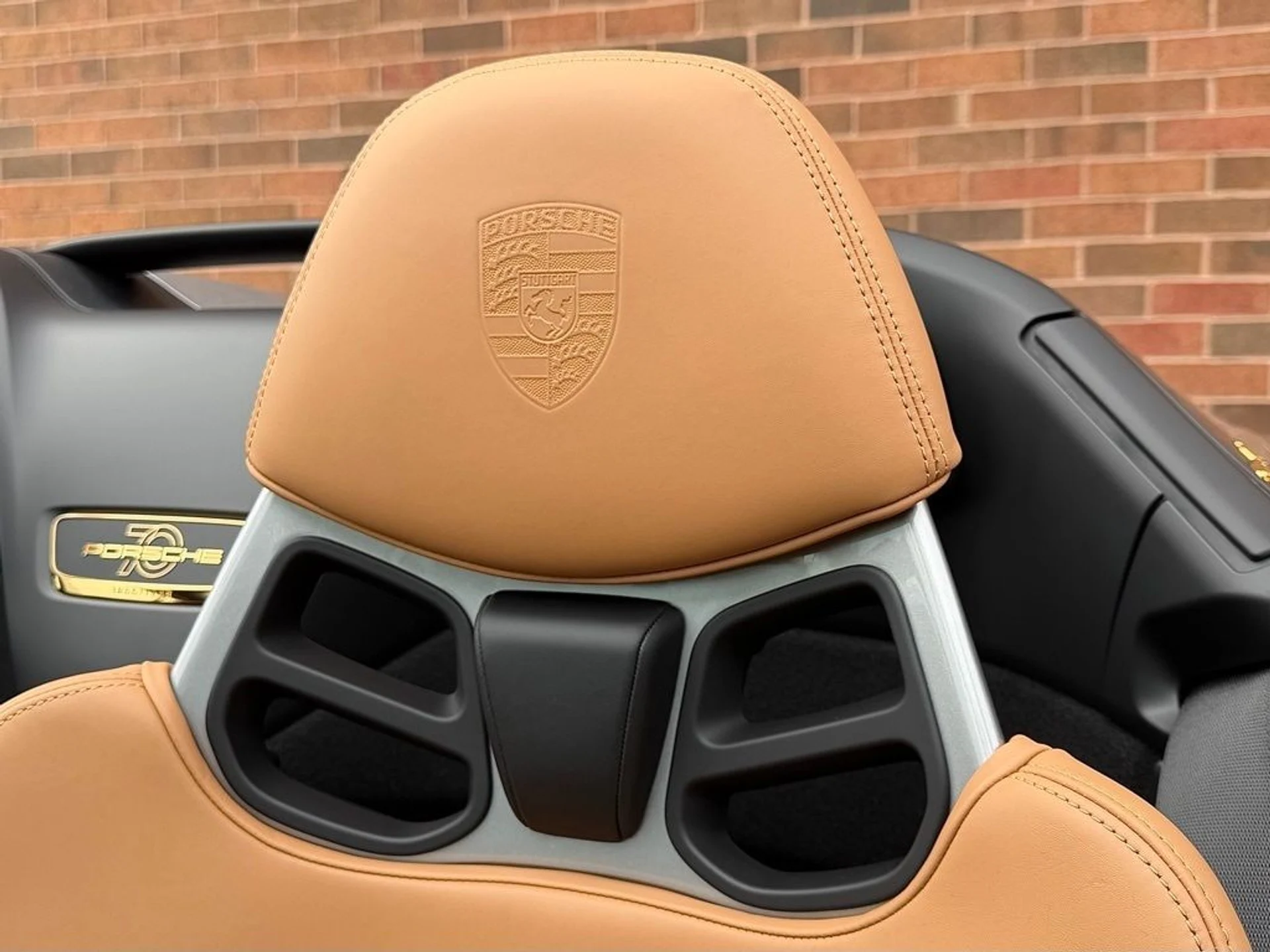 mph021_454034392_e7acb18c0270892170097a651466990dx_55d499d260