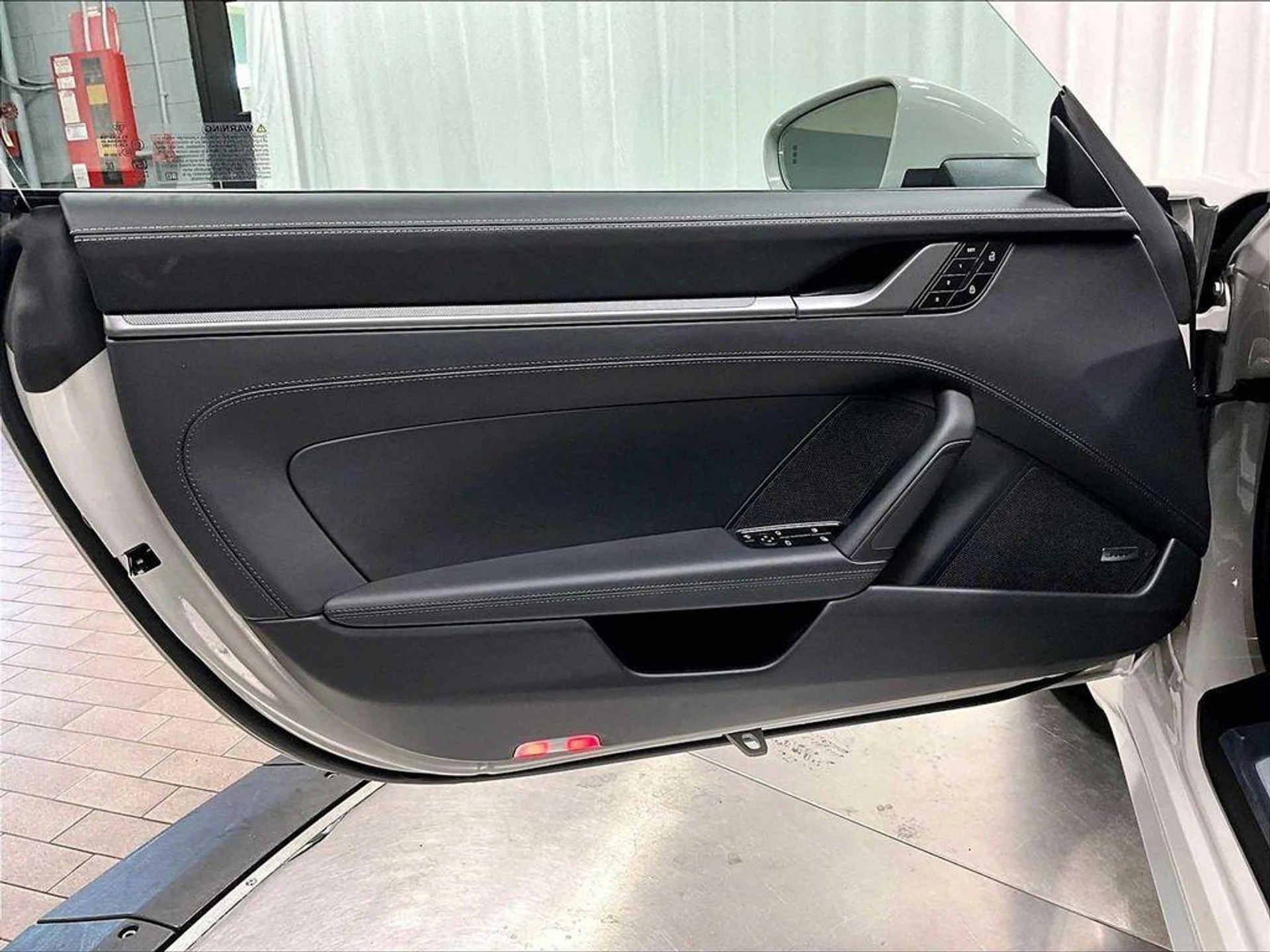 mph021_457229106_w_MFQ_Wdpkn7x_X_Lw_CK_Qoia11_Vz8_E_f482eb378c