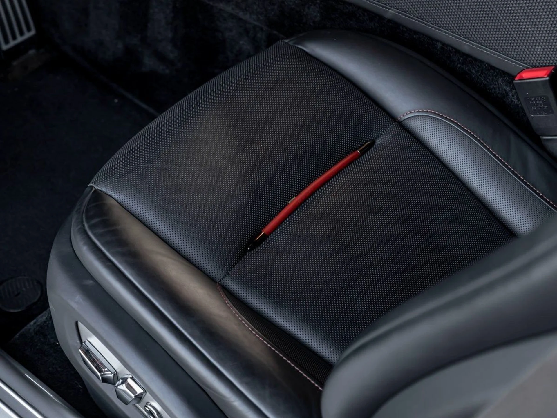 mph021_470683653_22_082c74520f