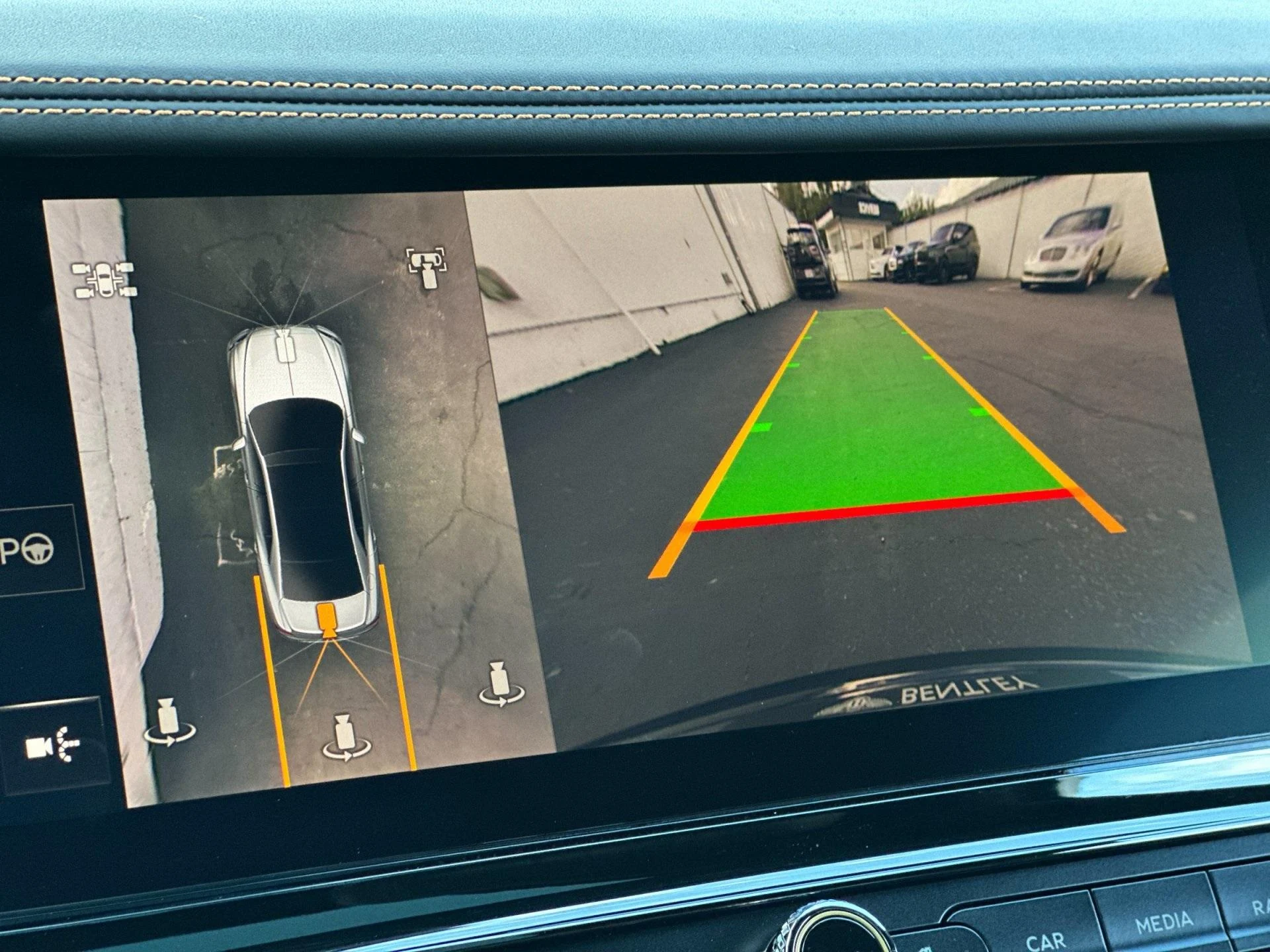 mph021_475785459_New_2025_Bentley_Flying_Spur_Mulliner_1762940640_aa91075ceb