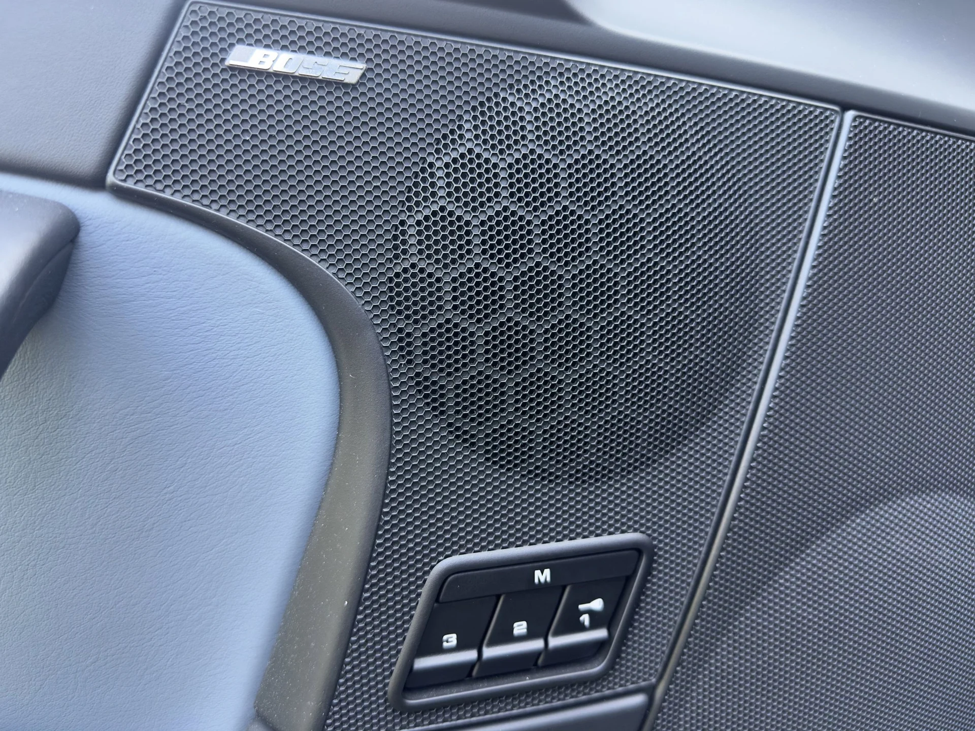 mph021_477899606_a28422dfb2914d5e02b68687ec6c201ex_985fb86c81