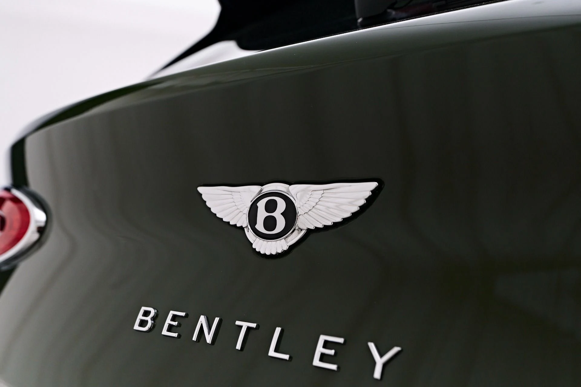 mph021_478187998_Used_2023_Bentley_Bentayga_EWB_1754782410_7617199eb7