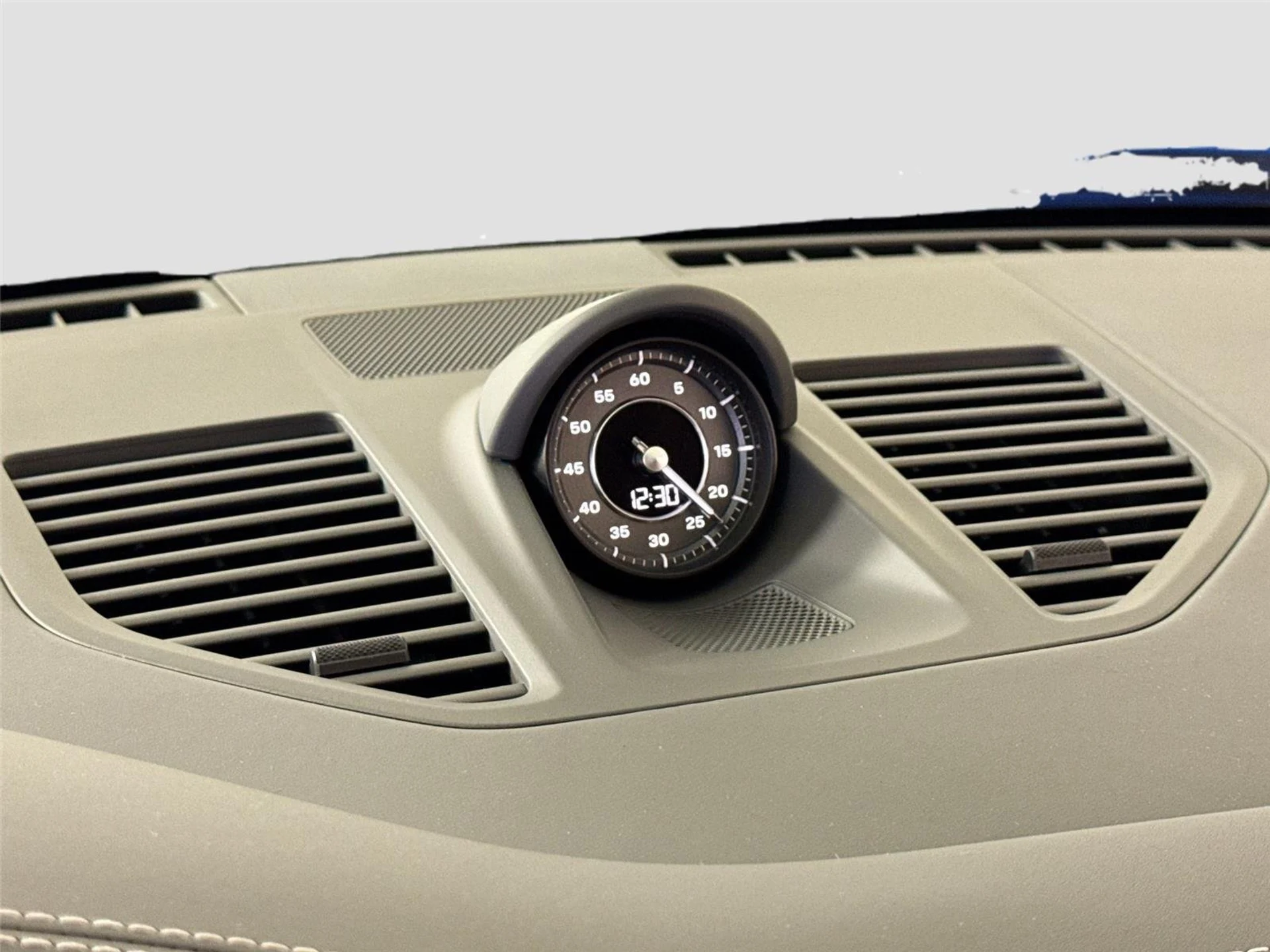 mph021_48737205_f4b75230a07094431edd91f45b332907_15c1176605