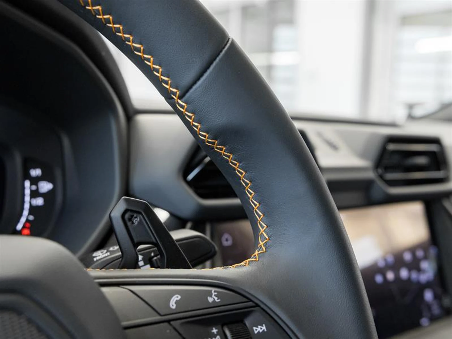 mph021_491952952_10944895_1594274870_44a45b80ed