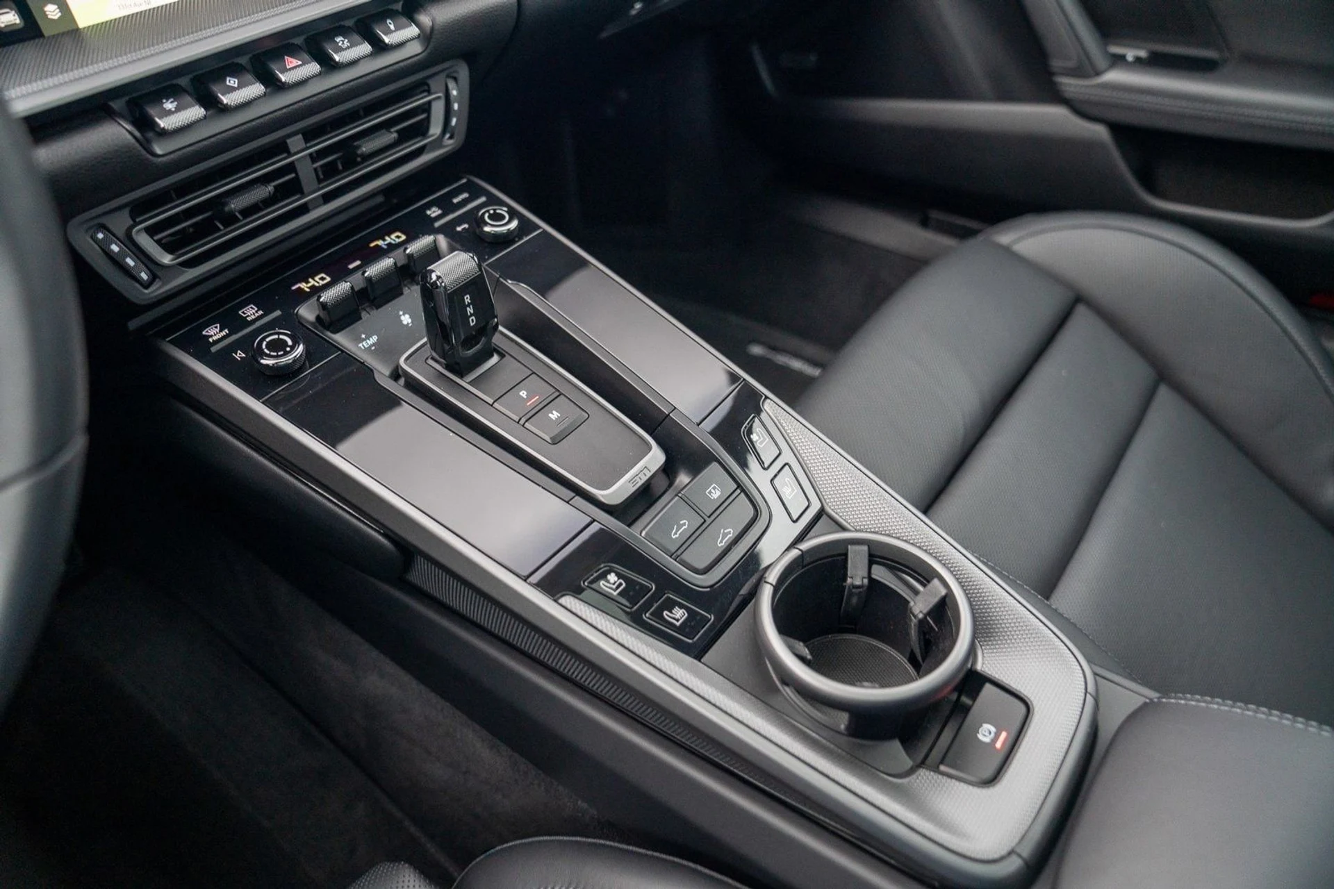 mph021_495636242_ed837966cd517e95e203b35cba0797dax_7493d99def