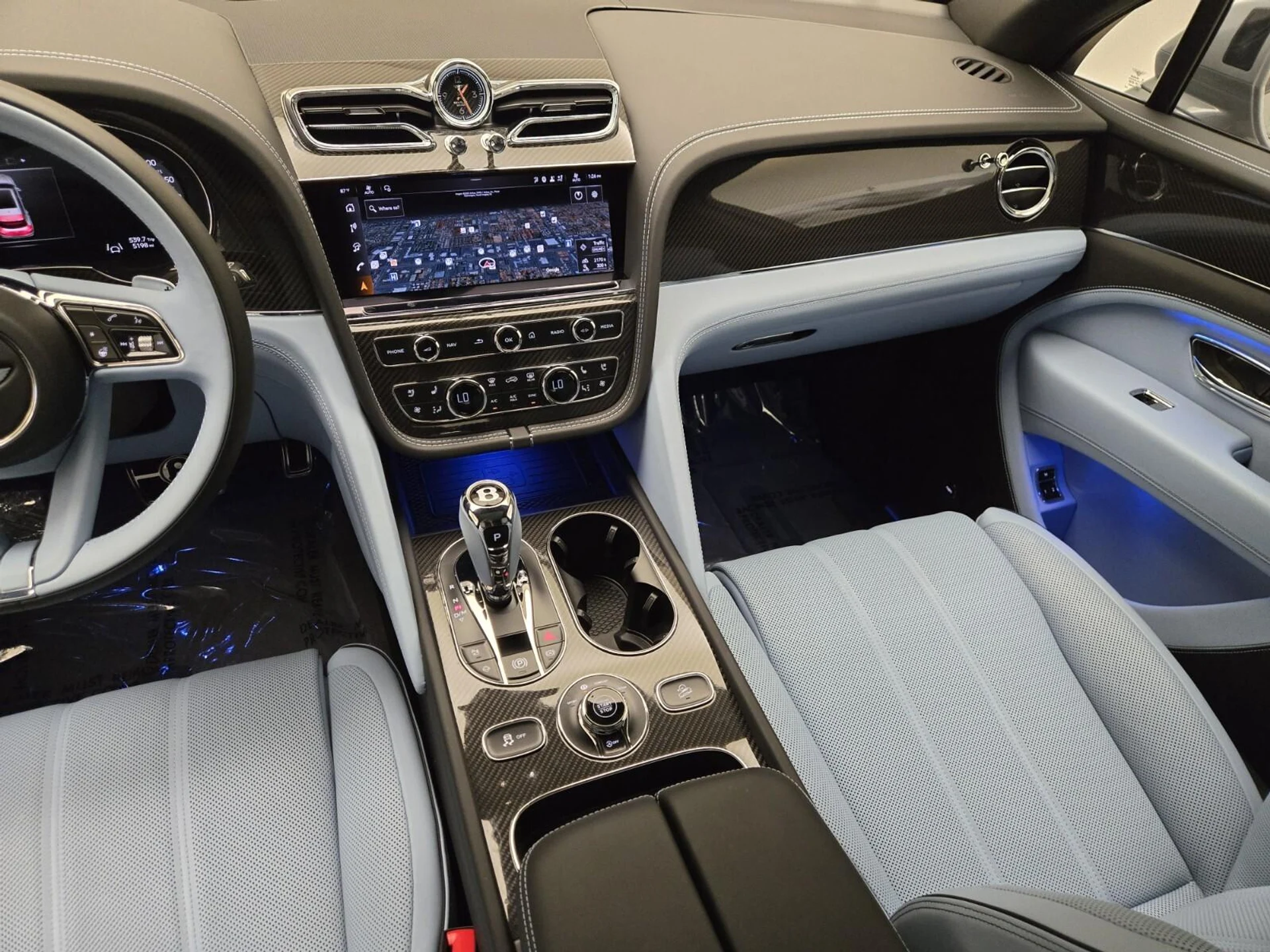 mph021_498942659_Used_2025_Bentley_Bentayga_V8_1755588419_faf73a0efe