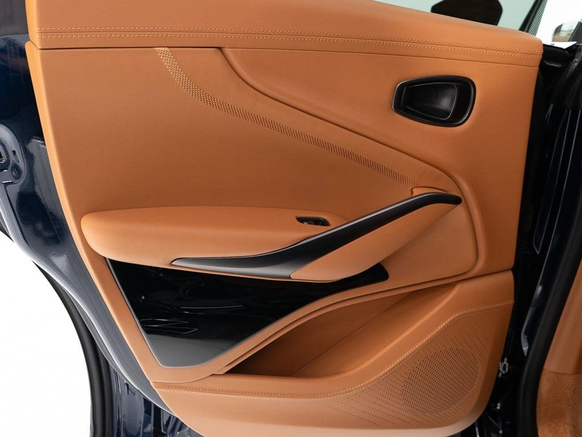 mph021_504315817_ee7e26b8e7f0939cc840255081037c2a_ea638bcf5b