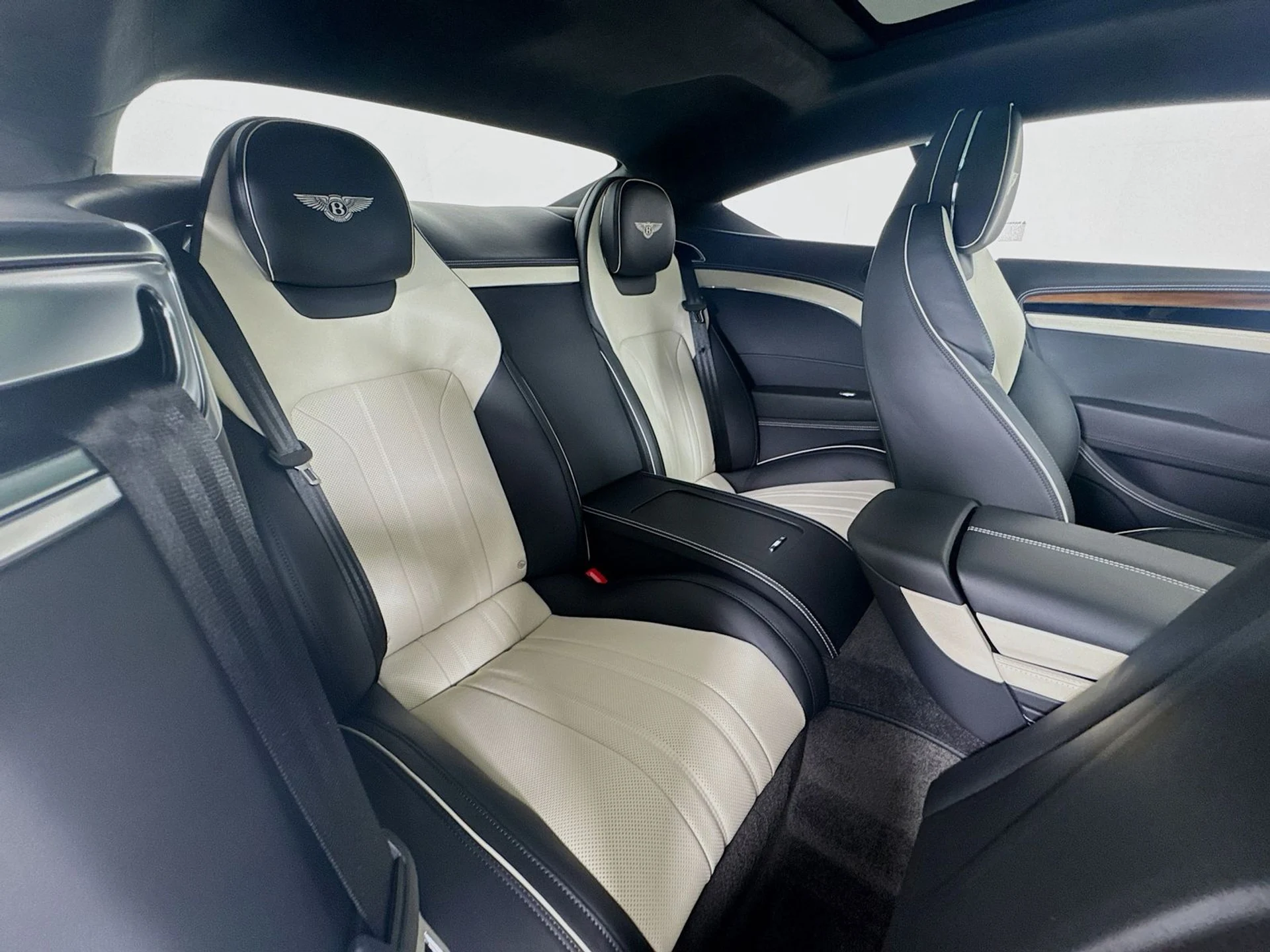 mph021_509784594_15ce55b958e4147771cc9ac706215057x_86b654f49e