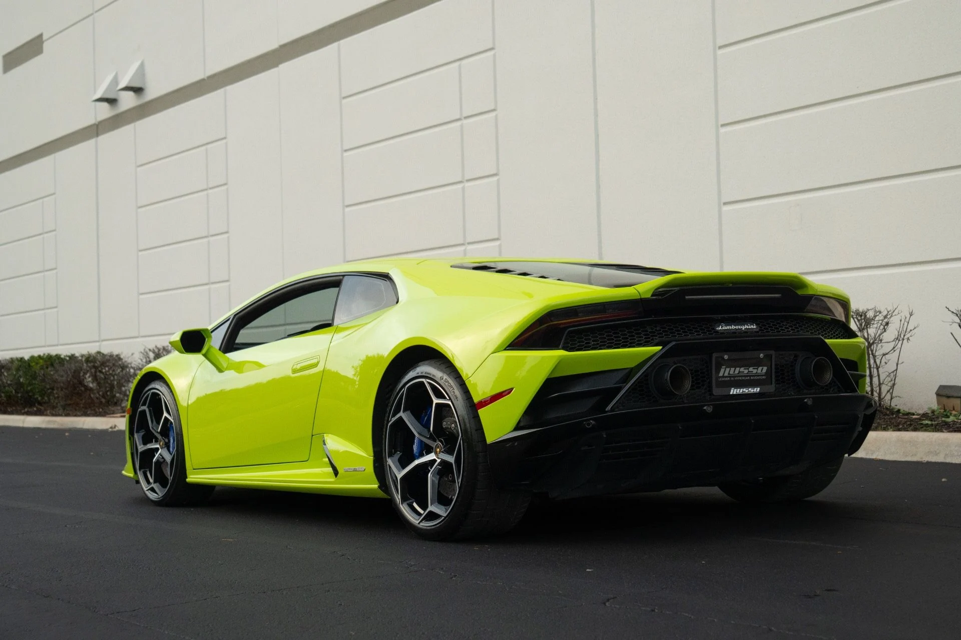 mph021_513445014_Used_2020_Lamborghini_Huracan_EVO_1764467696_5695199c1a