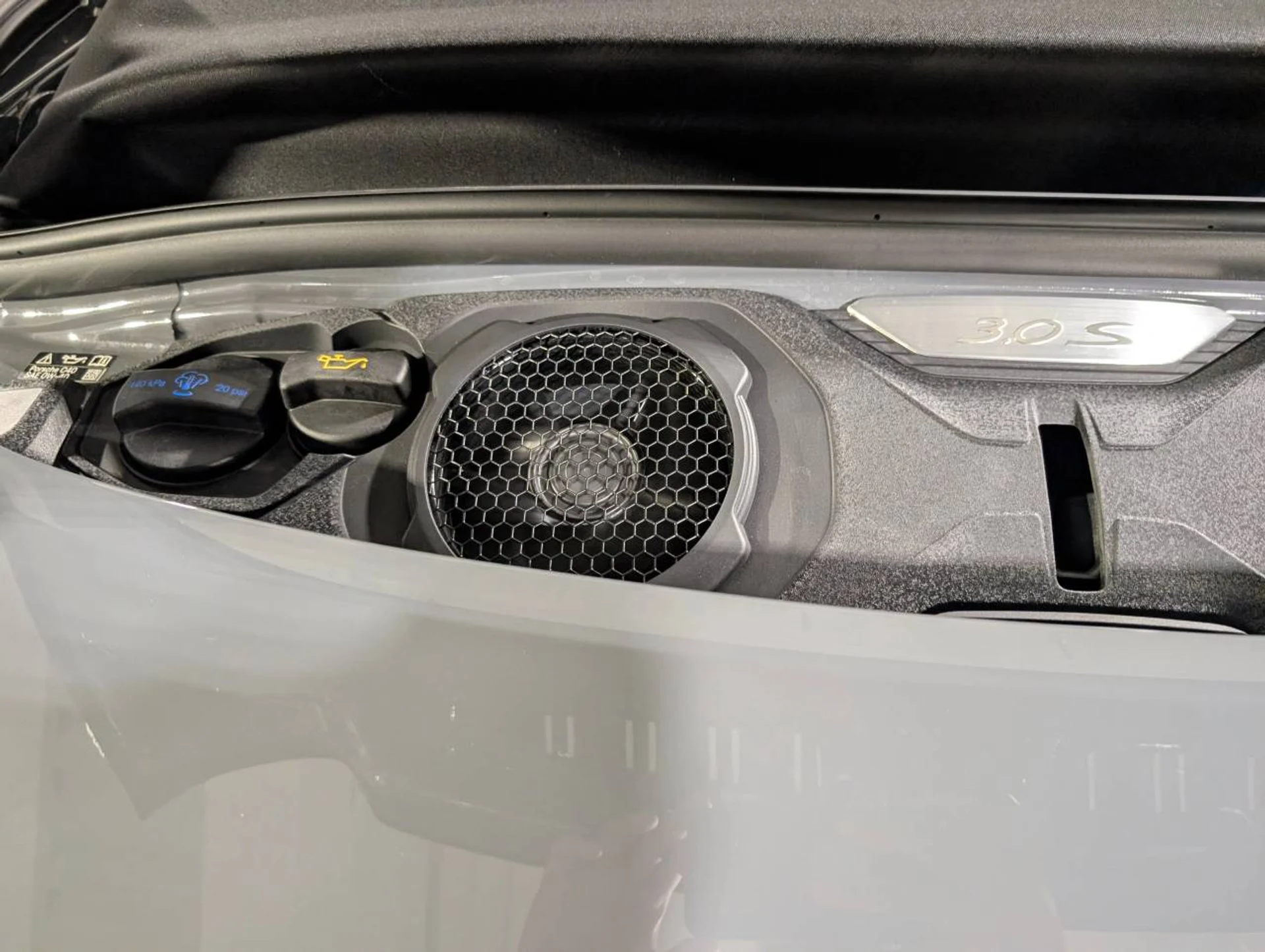 mph021_52376945_68fe94a0d1424118addacc27fa6945d3x_71736c42d6