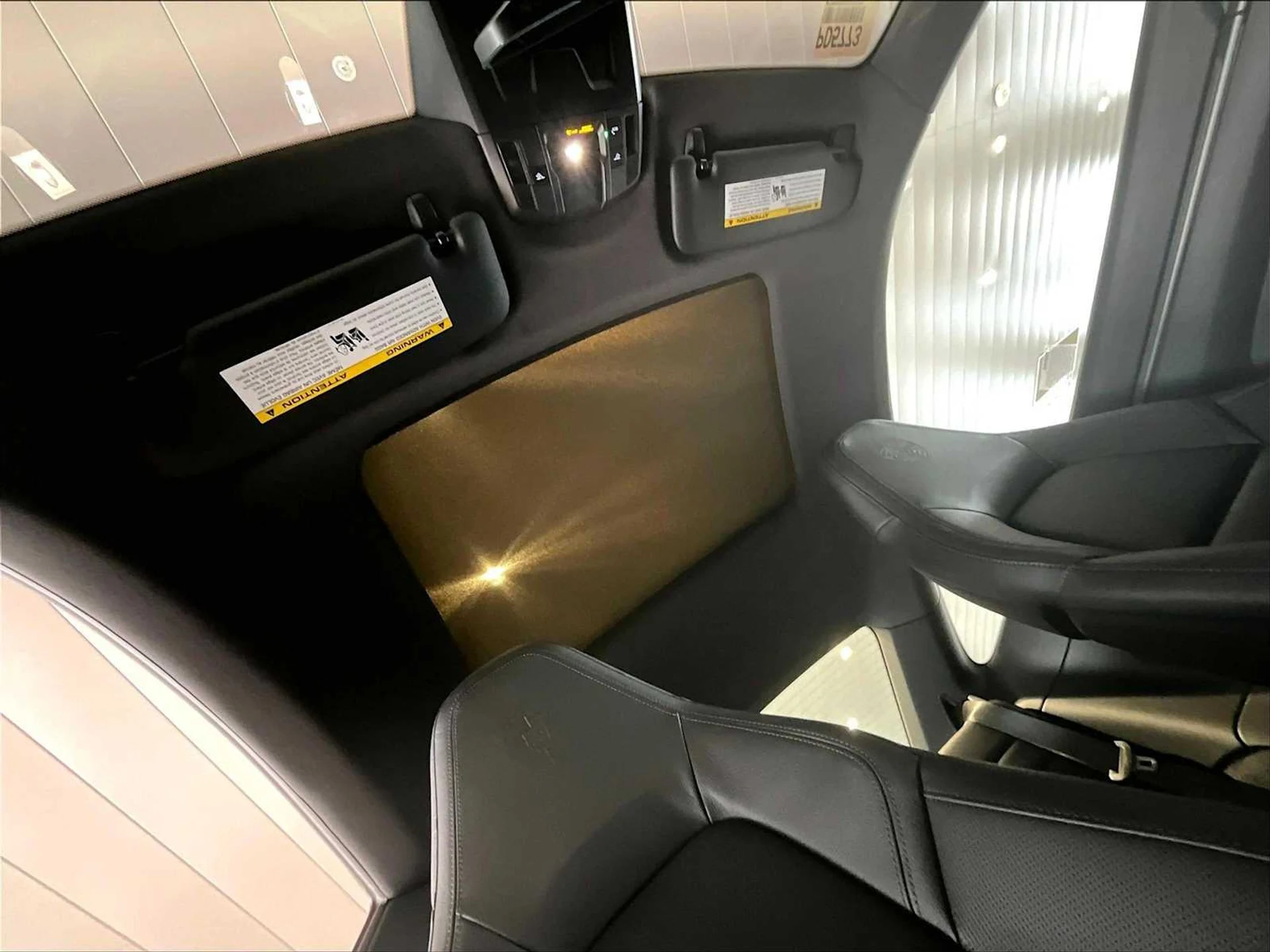 mph021_524359139_db1135655b875a42586bbd21175578d1x_1642af65e8