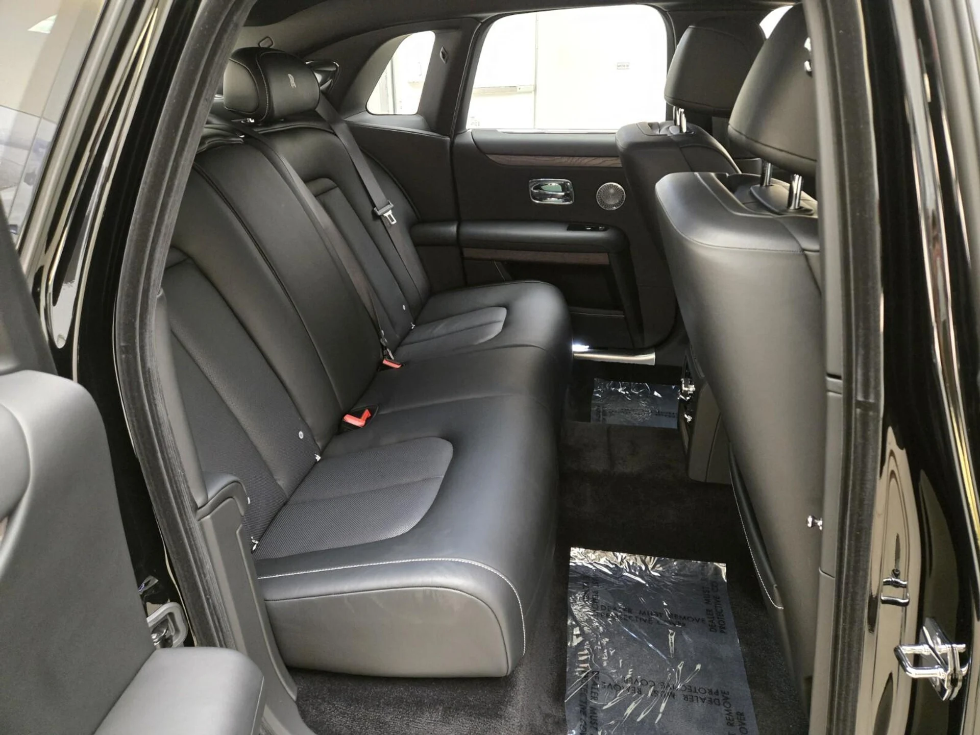 mph021_525856641_Used_2025_Rolls_Royce_Ghost_1777356186_7c6d8d219c