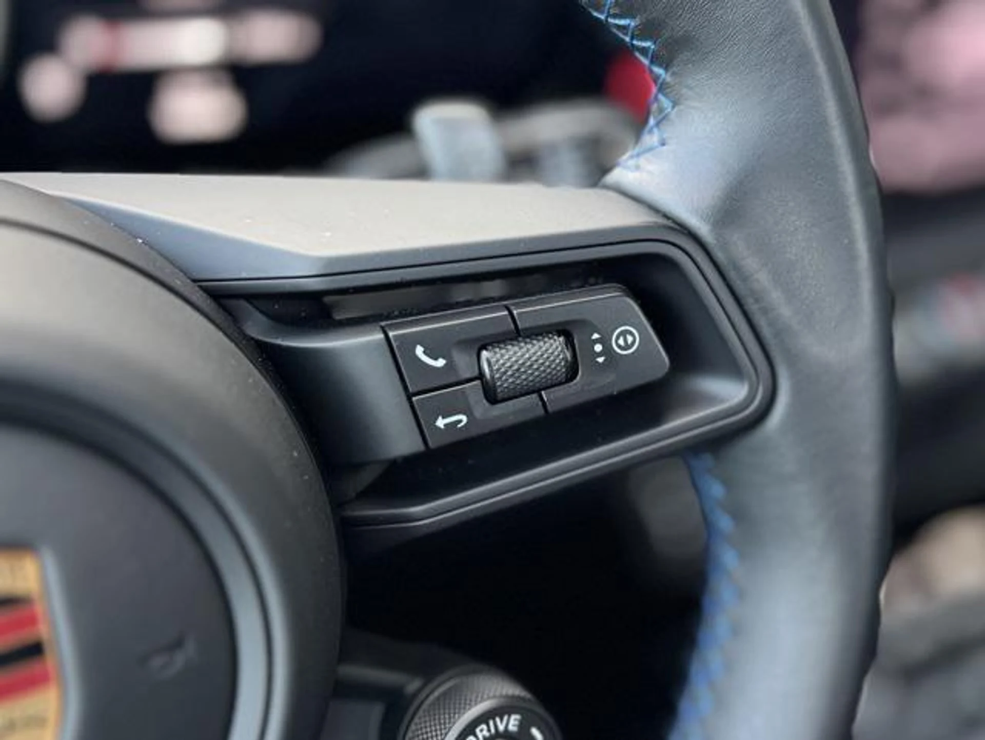 mph021_526951711_al4xf_Gyvv_Y_Ubv_MR_Ra_ARB_0n_V_Fc_A_ef7323112c