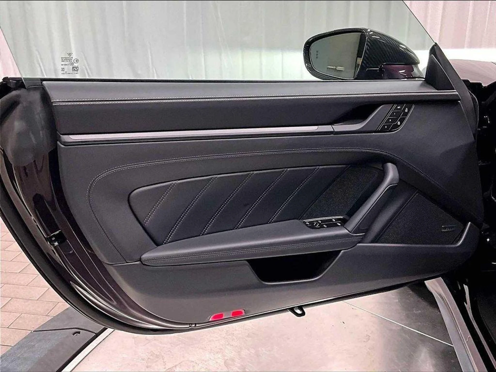 mph021_529234783_M_Z98_c1_S3_PGJIWF_4_Vpjwb2ae8g_1d5972ec77