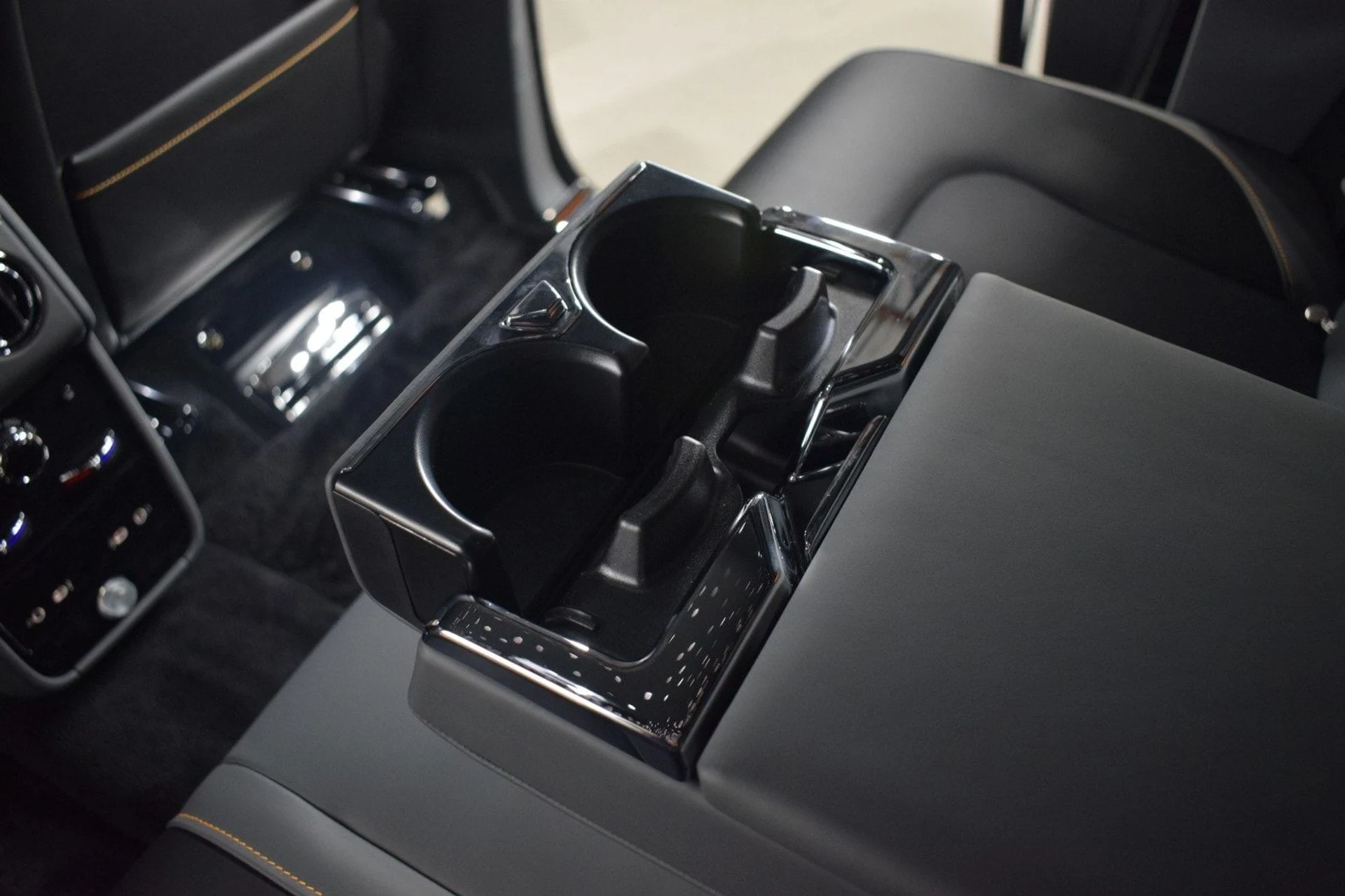 mph021_535151190_911db2d9b46a155a2f7c53d99a570b91x_5ce433cdbb