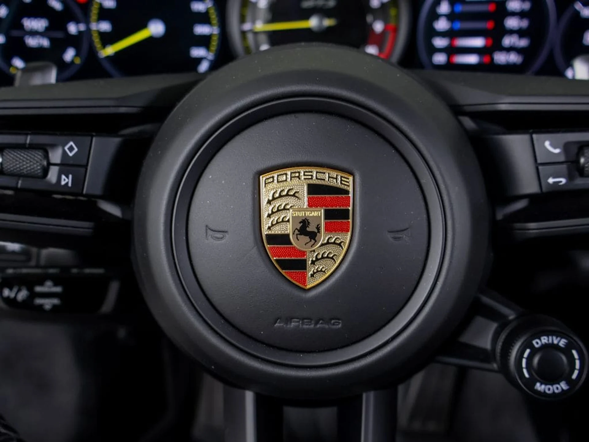 mph021_540039624_89a5a7c1181d4d7c98f2c0459bd32fb4x_34b8887cba