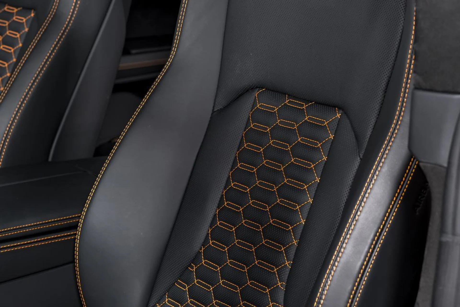 mph021_542833461_fe615614ebf68ff22a284f372bdc8644x_3d1e0cee82