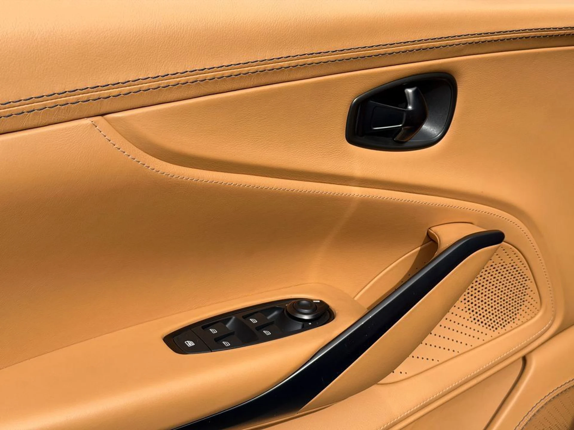 mph021_544523852_d638903068dc4eb9ab85b349b98681b0_cc06becca4