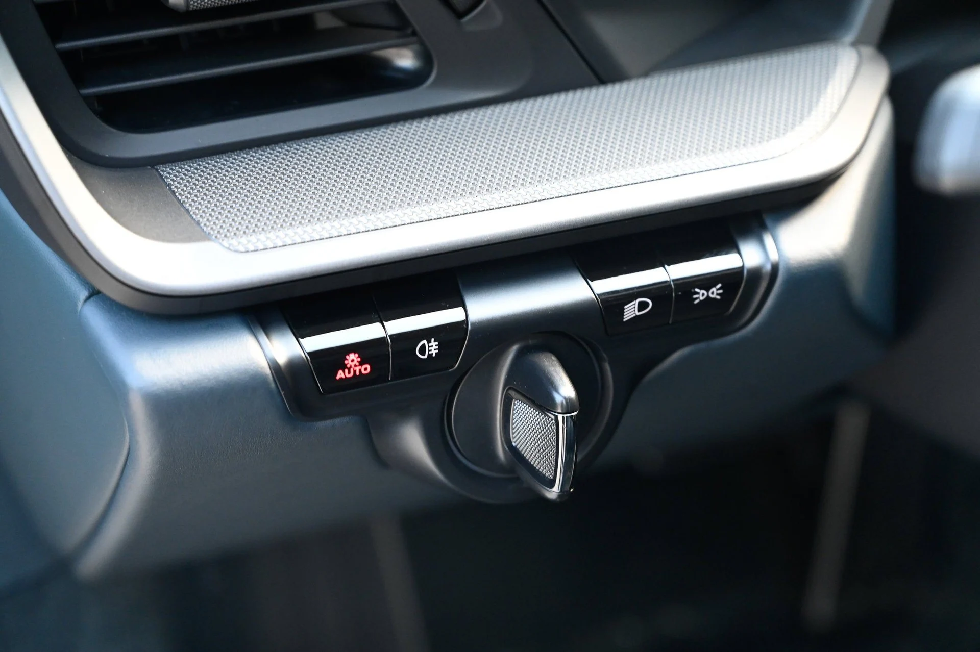 mph021_545598029_ad79f6ef4f57473fb264f0a7c5b42d5d_72ef455831