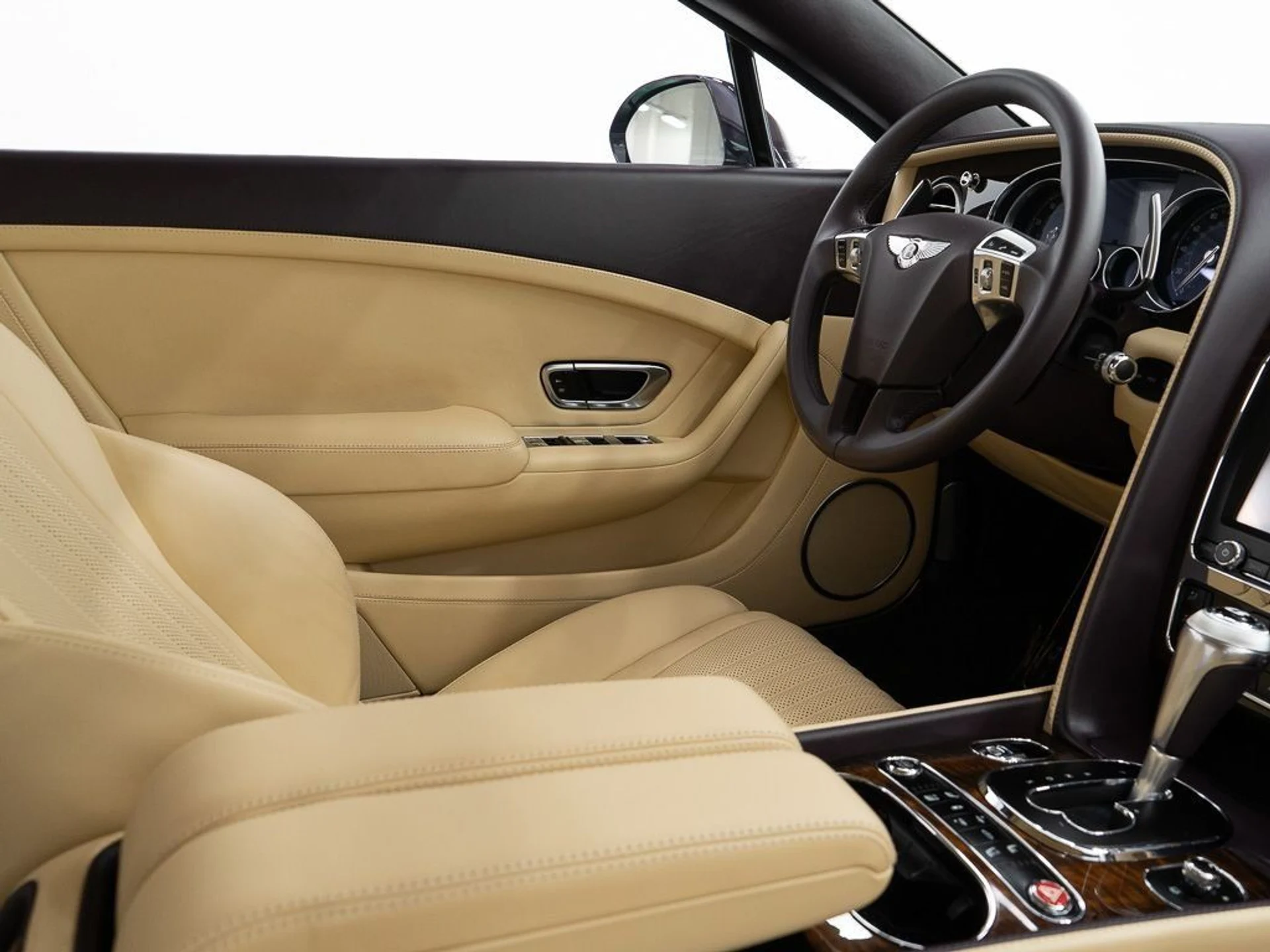 mph021_548186717_01ab400eaee8873573b2cf3f35302e5a_1751bdf310