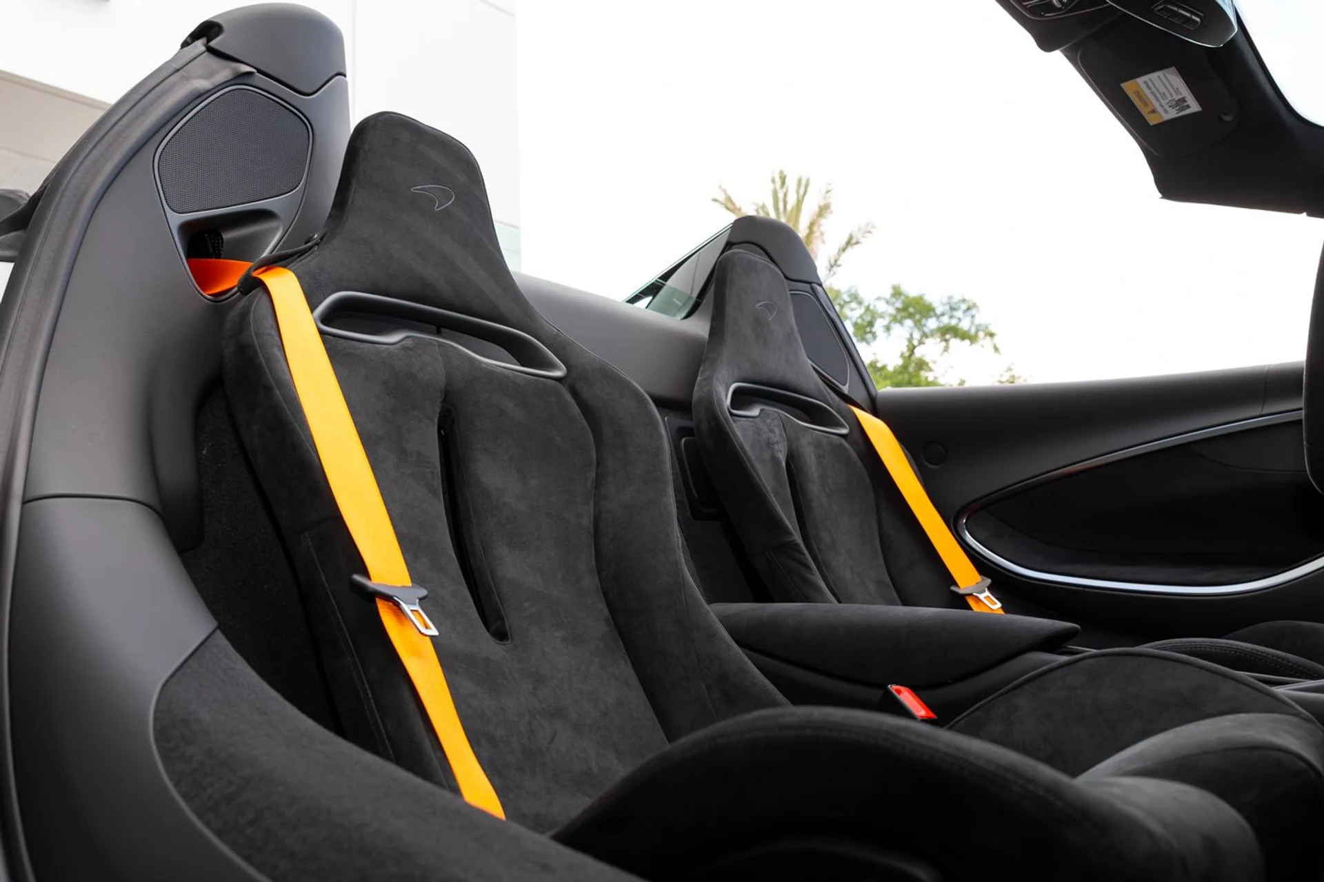 mph021_554475582_526_p22_l_e748e45510