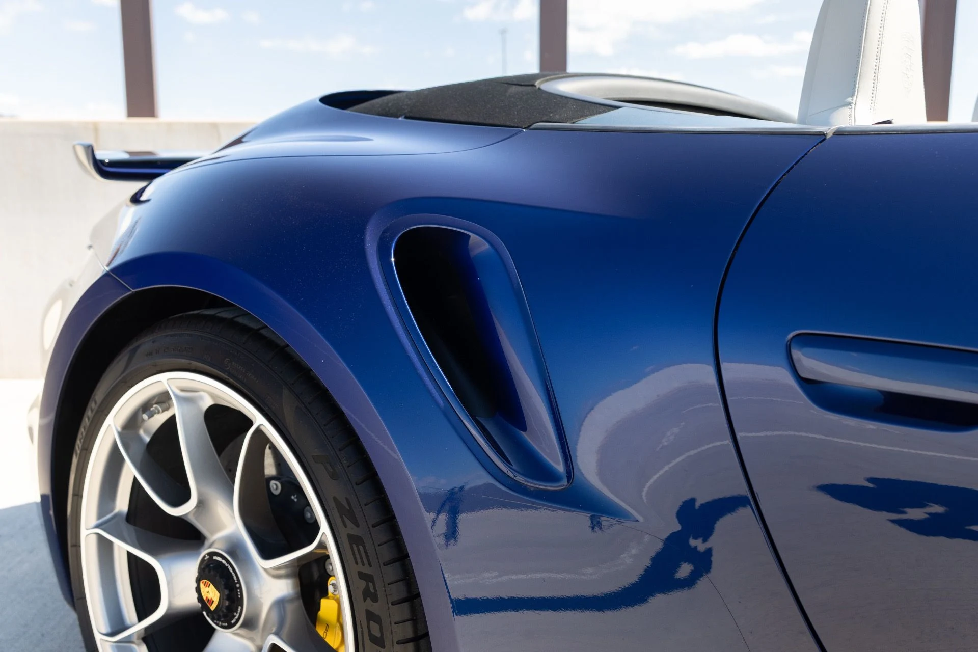 mph021_558191376_Used_2023_Porsche_911_Turbo_S_1792529936_254addaa17