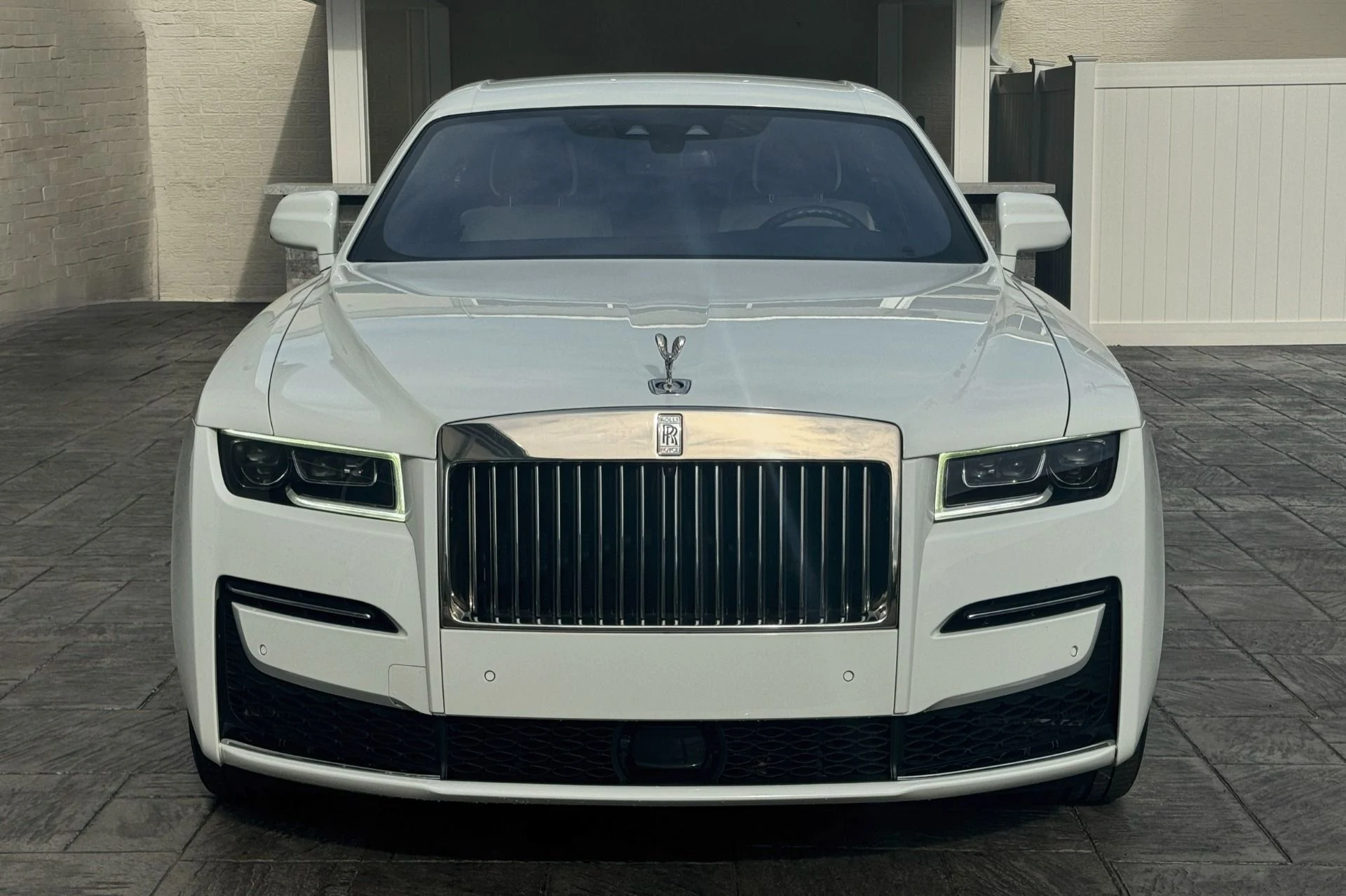 mph021_559759301_Used_2022_Rolls_Royce_Ghost_1751353922_3267aa2142