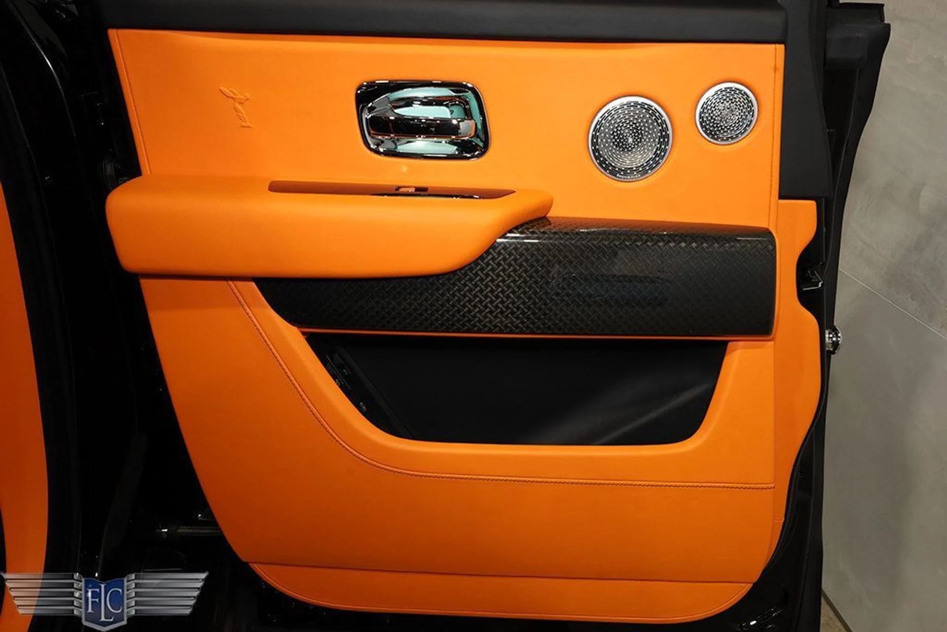 mph021_569346156_used_2023_rolls_royce_cullinan_blackbadgesportutility_9689_23001935_22_1024_a6f65b498a