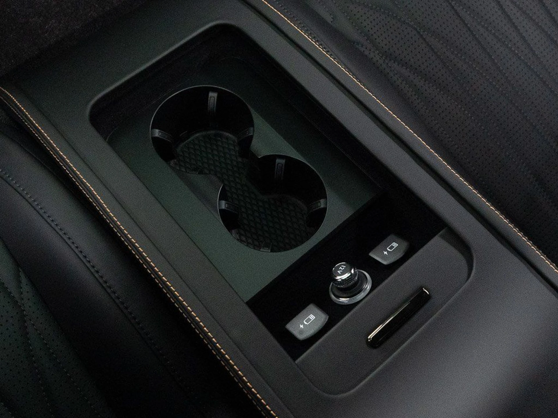 mph021_569752869_03c83907fac20f7b509d3455cb8d0992_df2edd4167