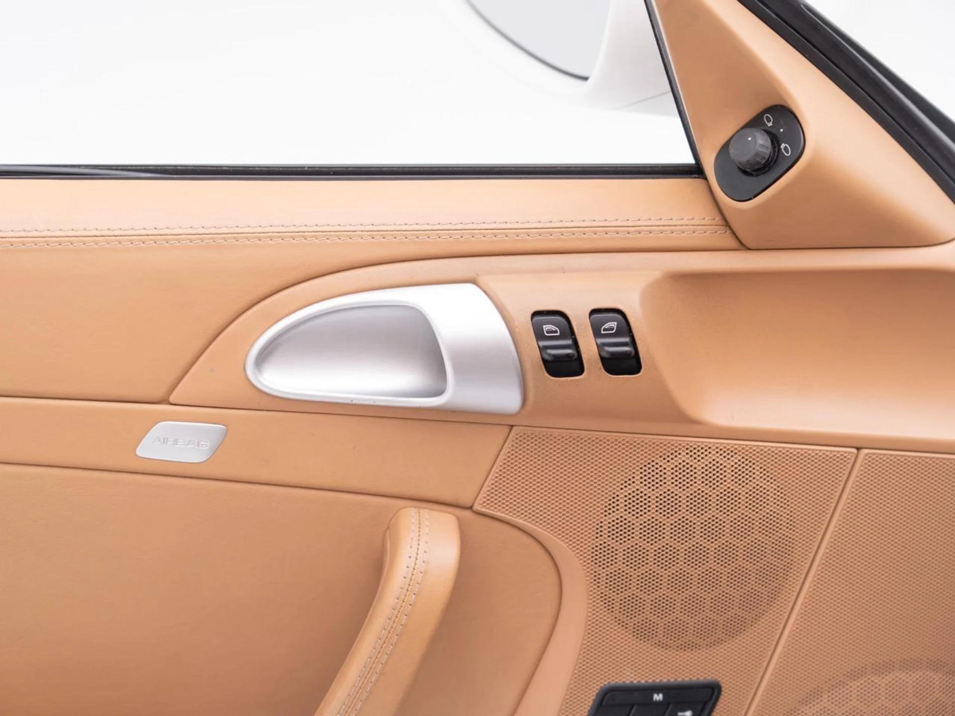 mph021_570489518_5eb1f4250ae11cfe323532b951312b6c_406f9d54a4