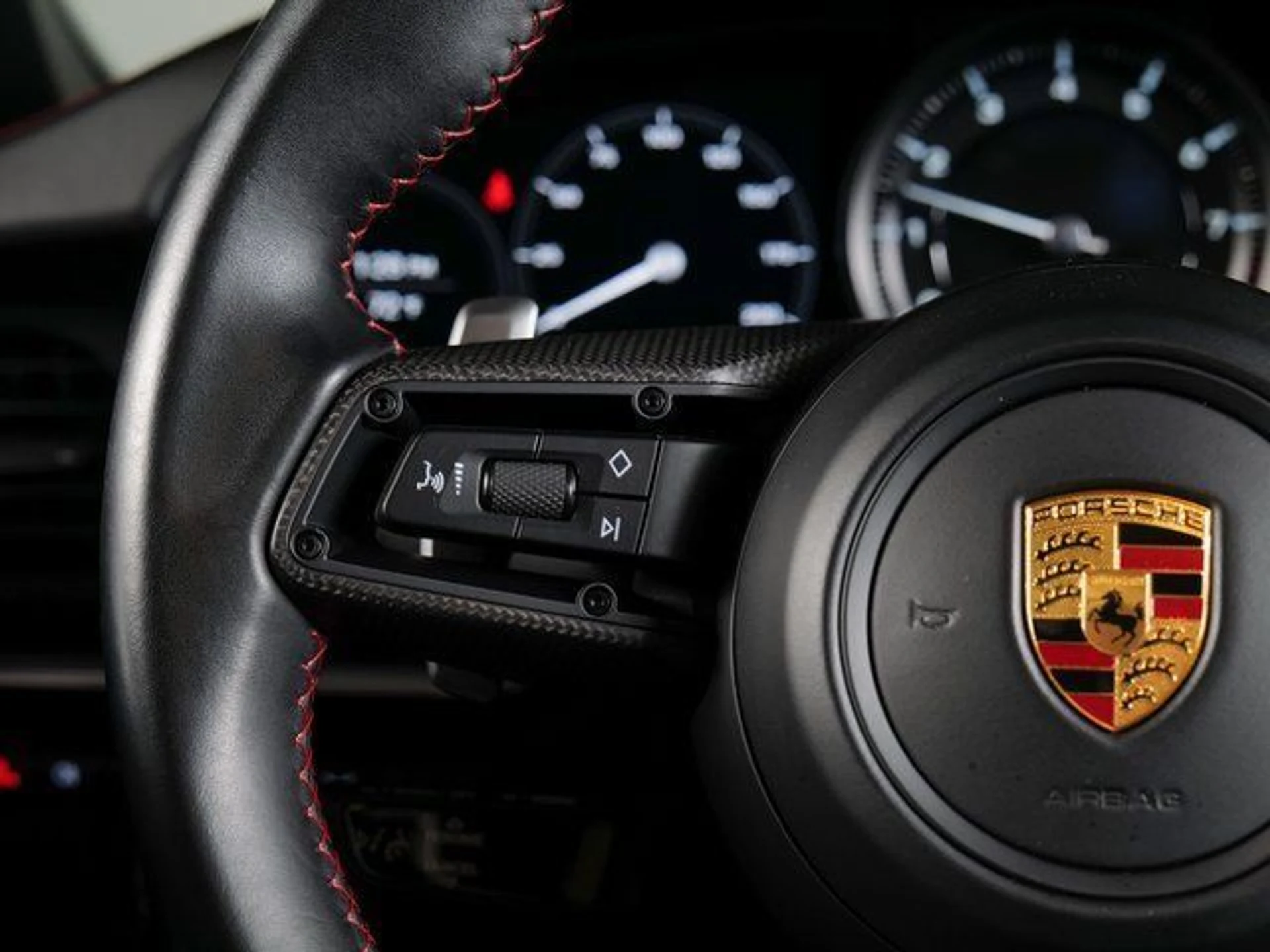 mph021_582439707_aa0628f39a0e70f34bba409a990441db_603e92e141