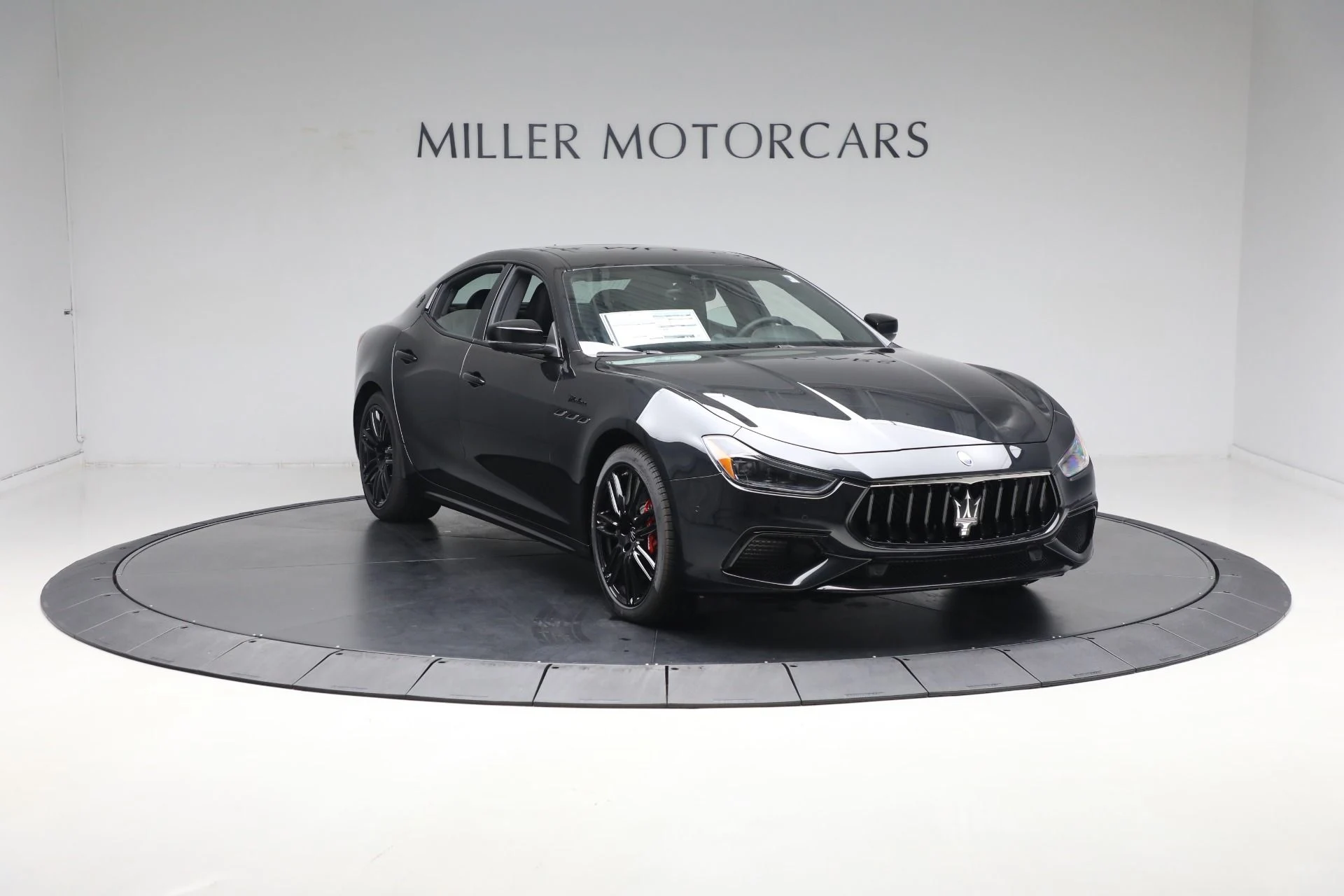 mph021_582706223_New_2024_Maserati_Ghibli_Modena_Ultima_Q4_06736e6d0d