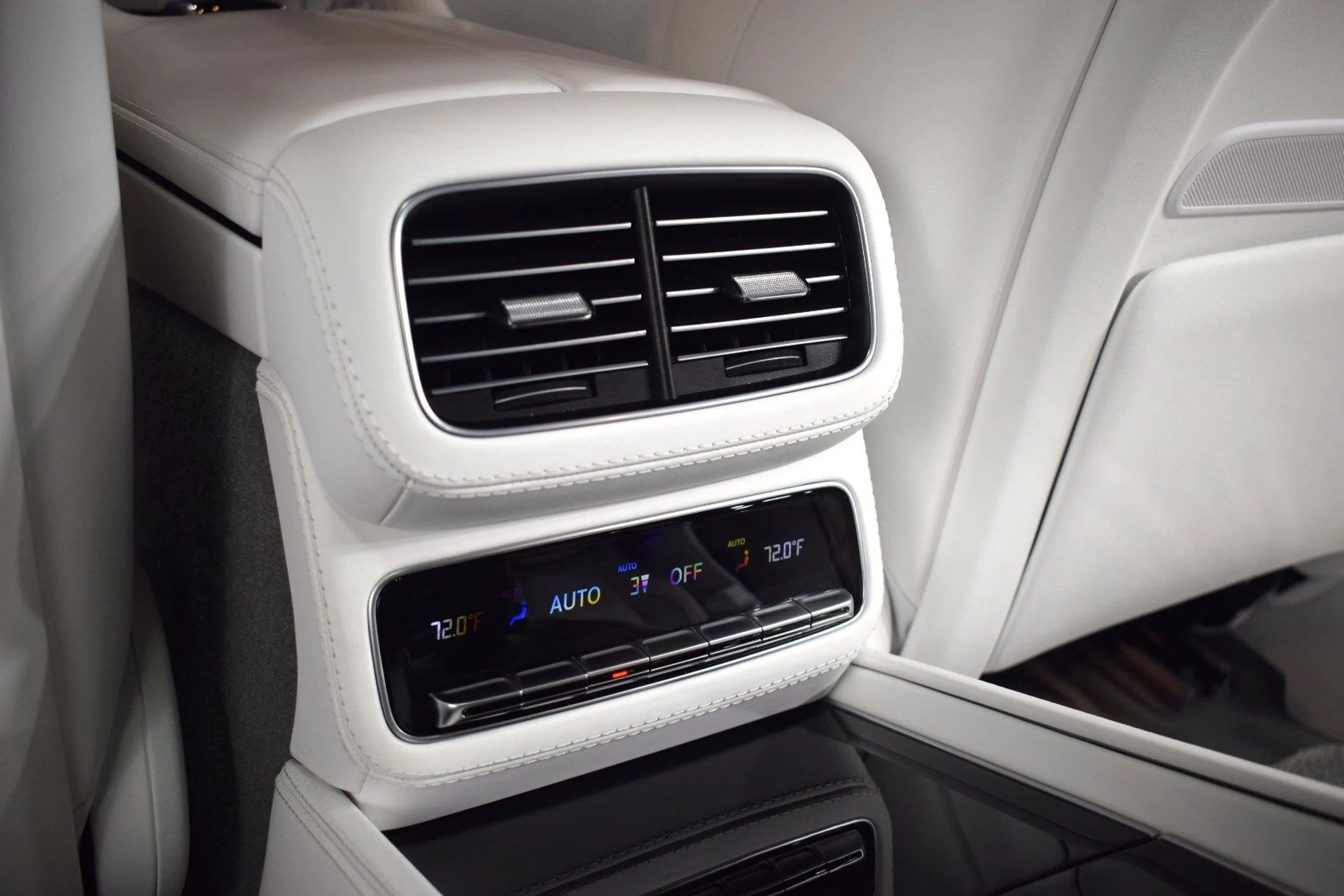 mph021_58582816_6498dd58a09a1909707a3f7e5dfc2b9cx_a5f68abc33