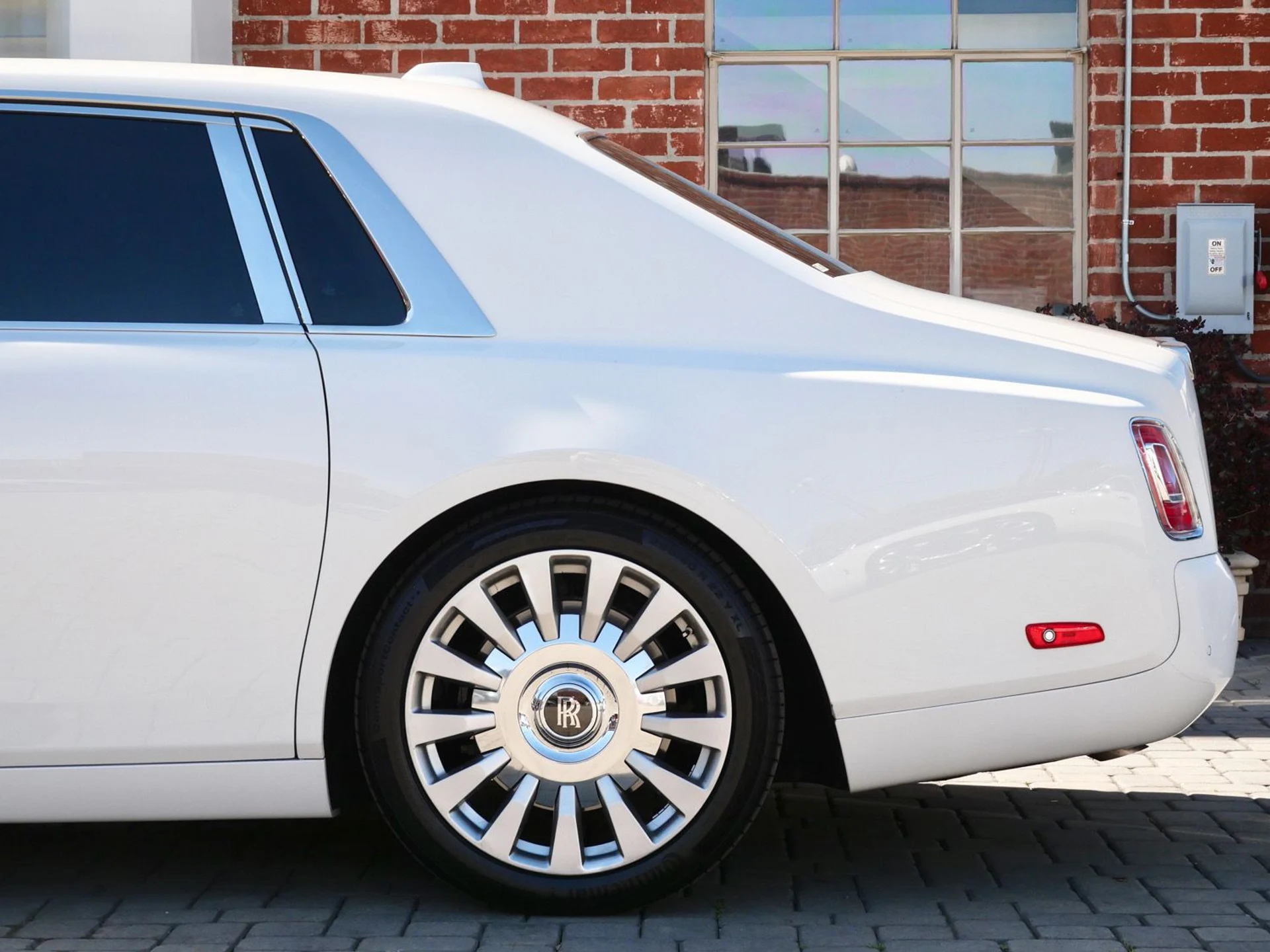 mph021_585900751_bc0ac5c089c7ffe6973077ecd5289cc0x_6d6cf465a9