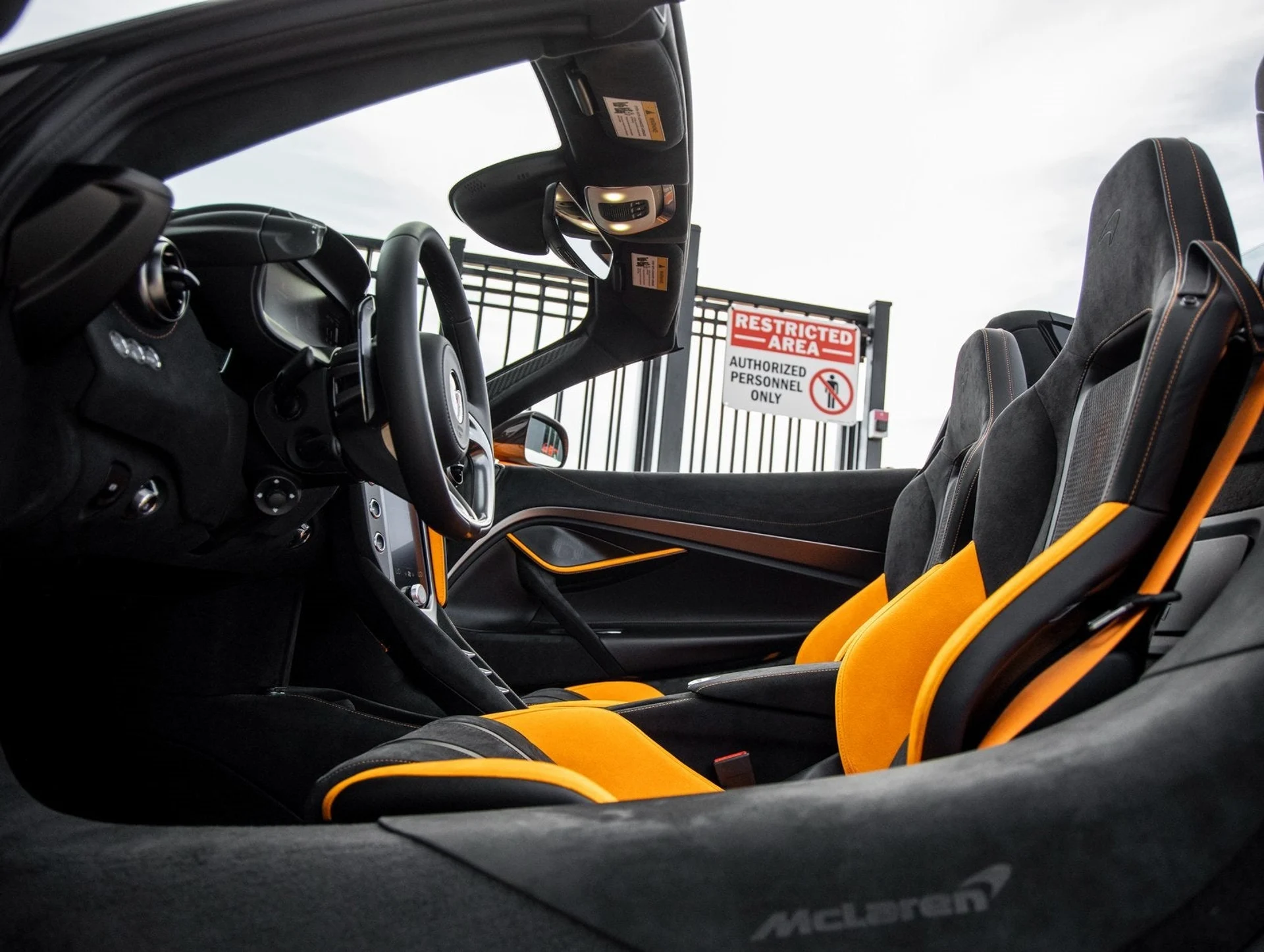 mph021_588699722_22_f9db86bba1