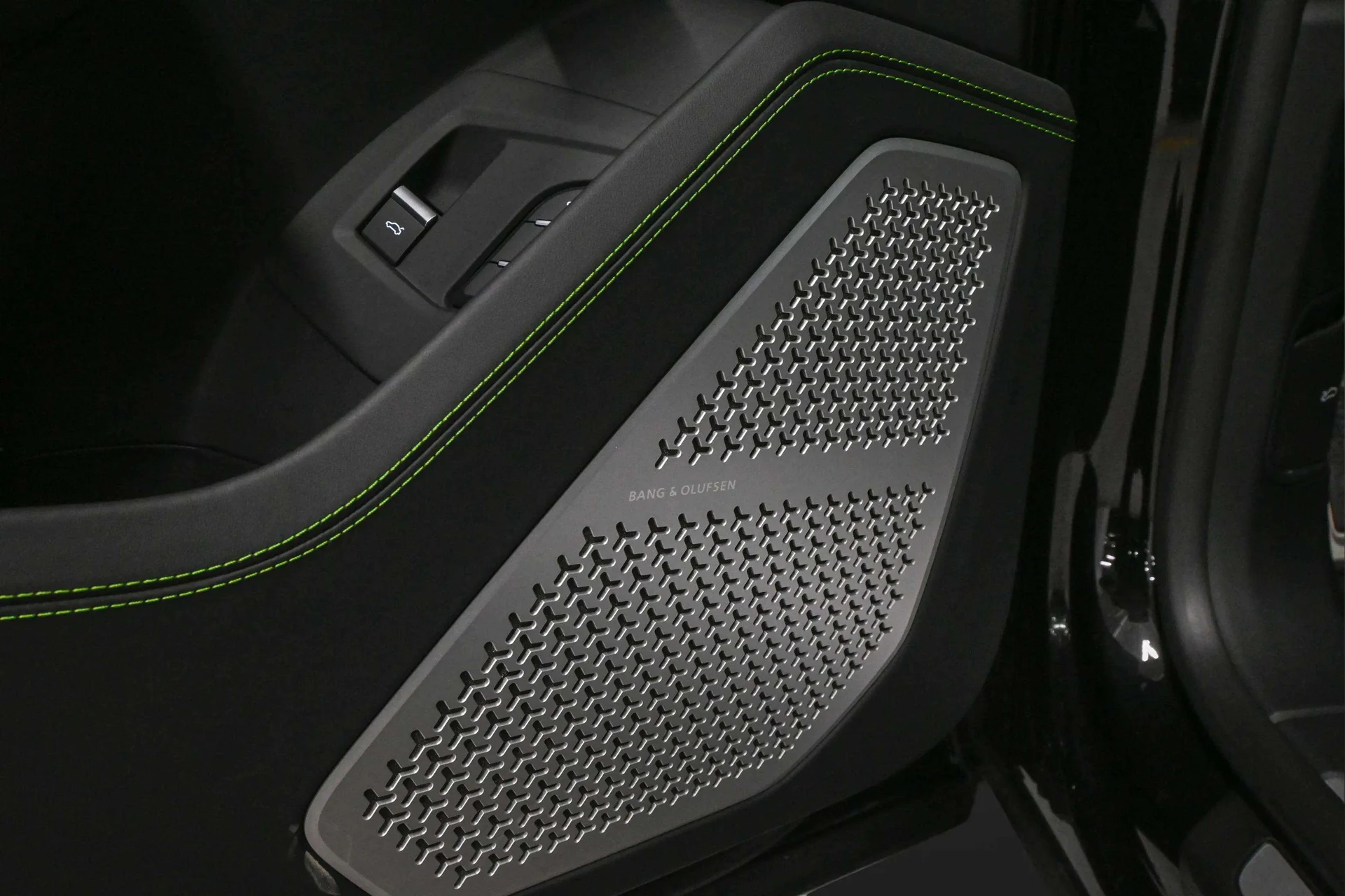 mph021_598557878_5900c734_894a_4c66_8e7e_eff4a0a483d2_253d93344c