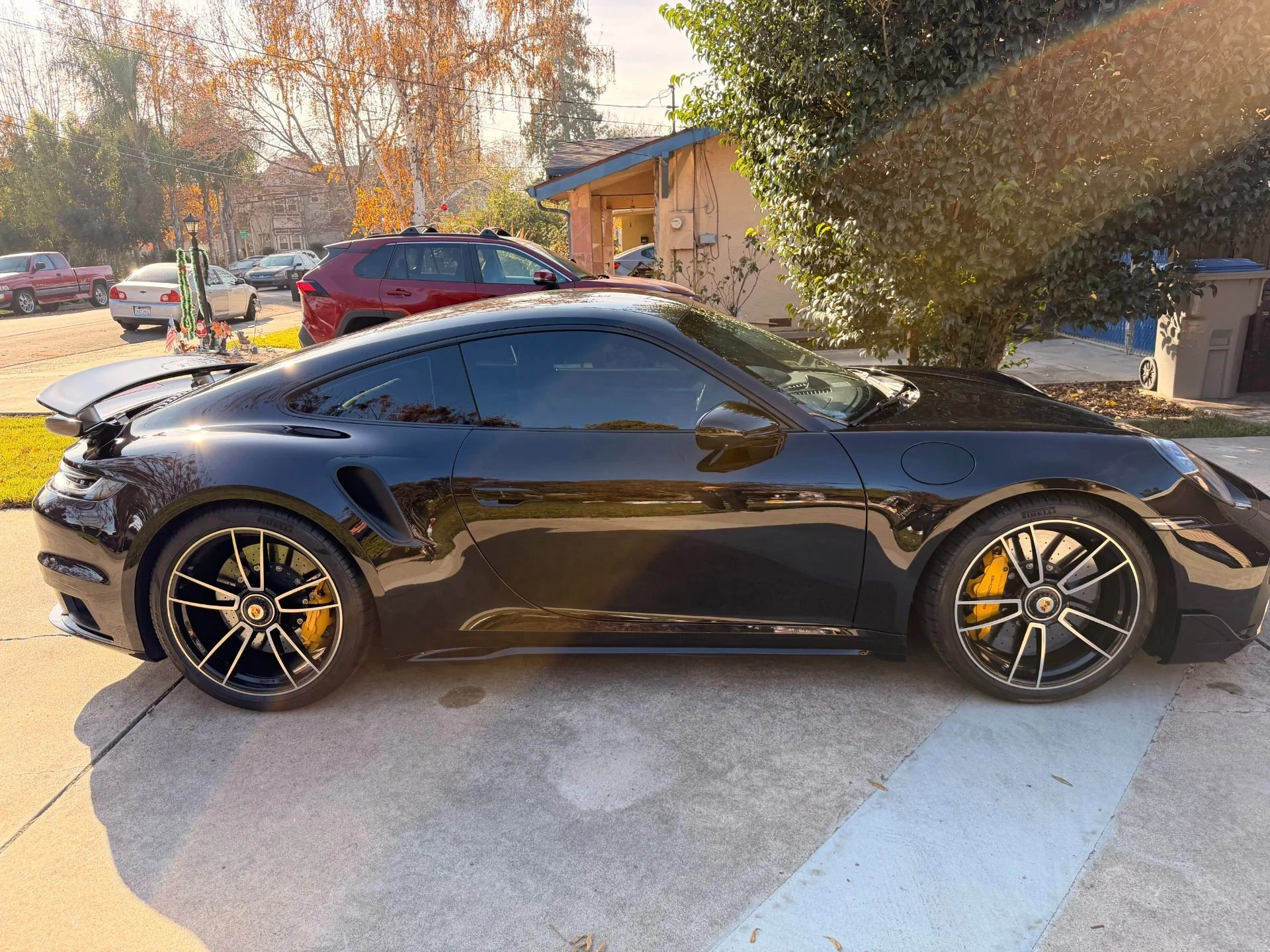 mph021_601525961_Used_2021_Porsche_911_Turbo_S_1766101435_f7c9fa4dda