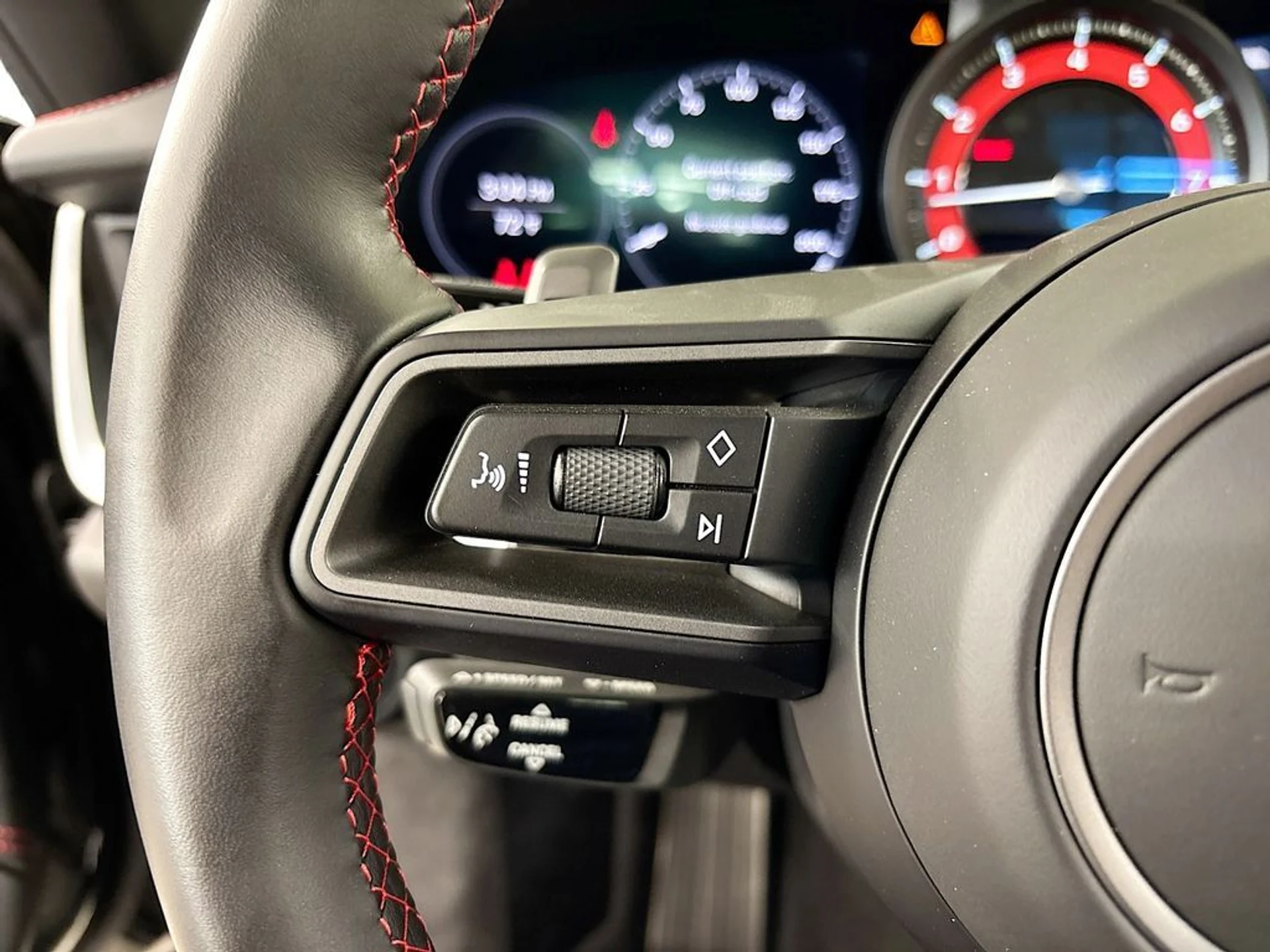 mph021_601688109_818b7212f7ddb8d7ad1c72167c381814_01ec2fc373