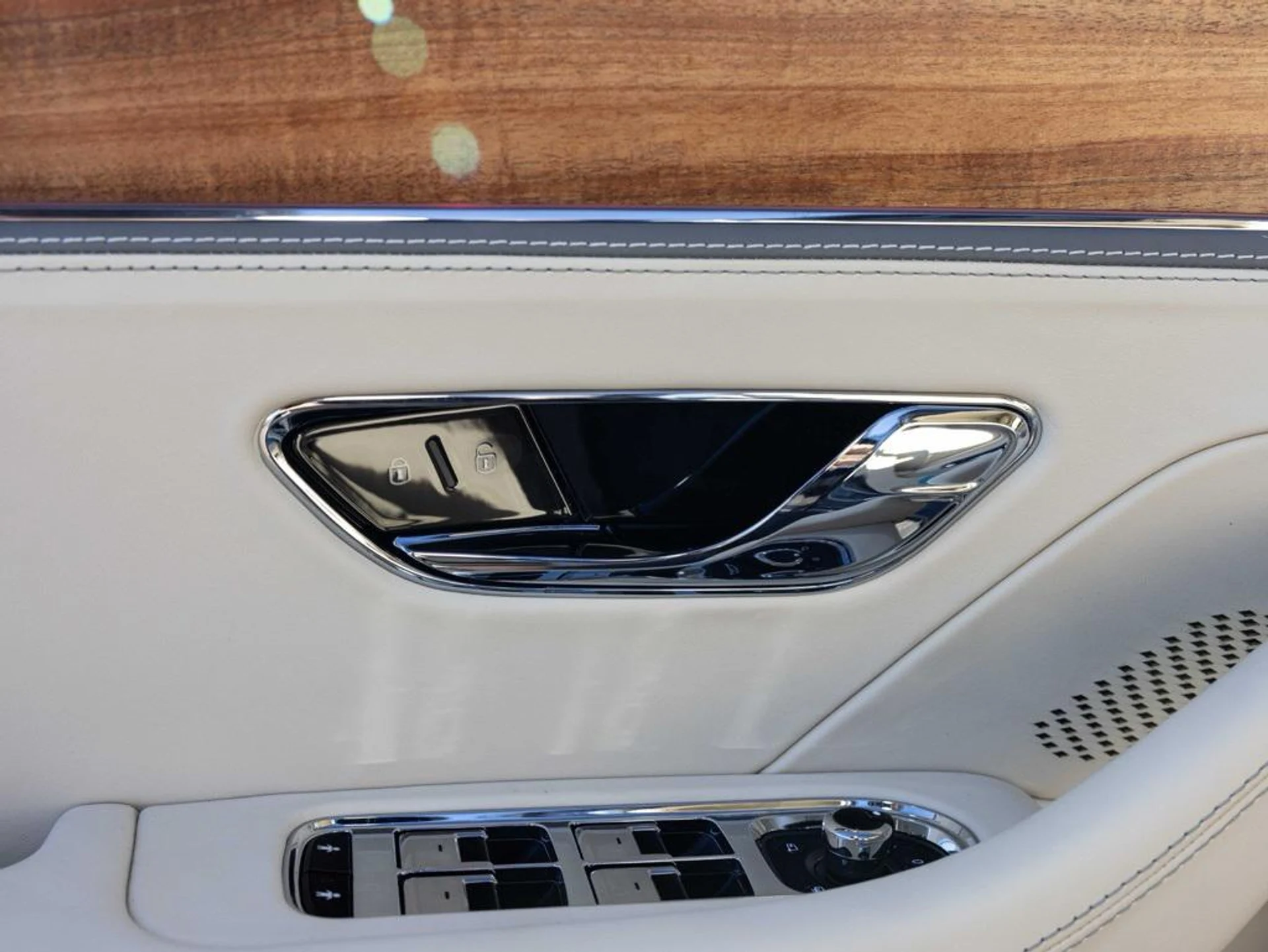 mph021_603646583_471657911_690a42526f3f14244e02b1b3_a63f415b08