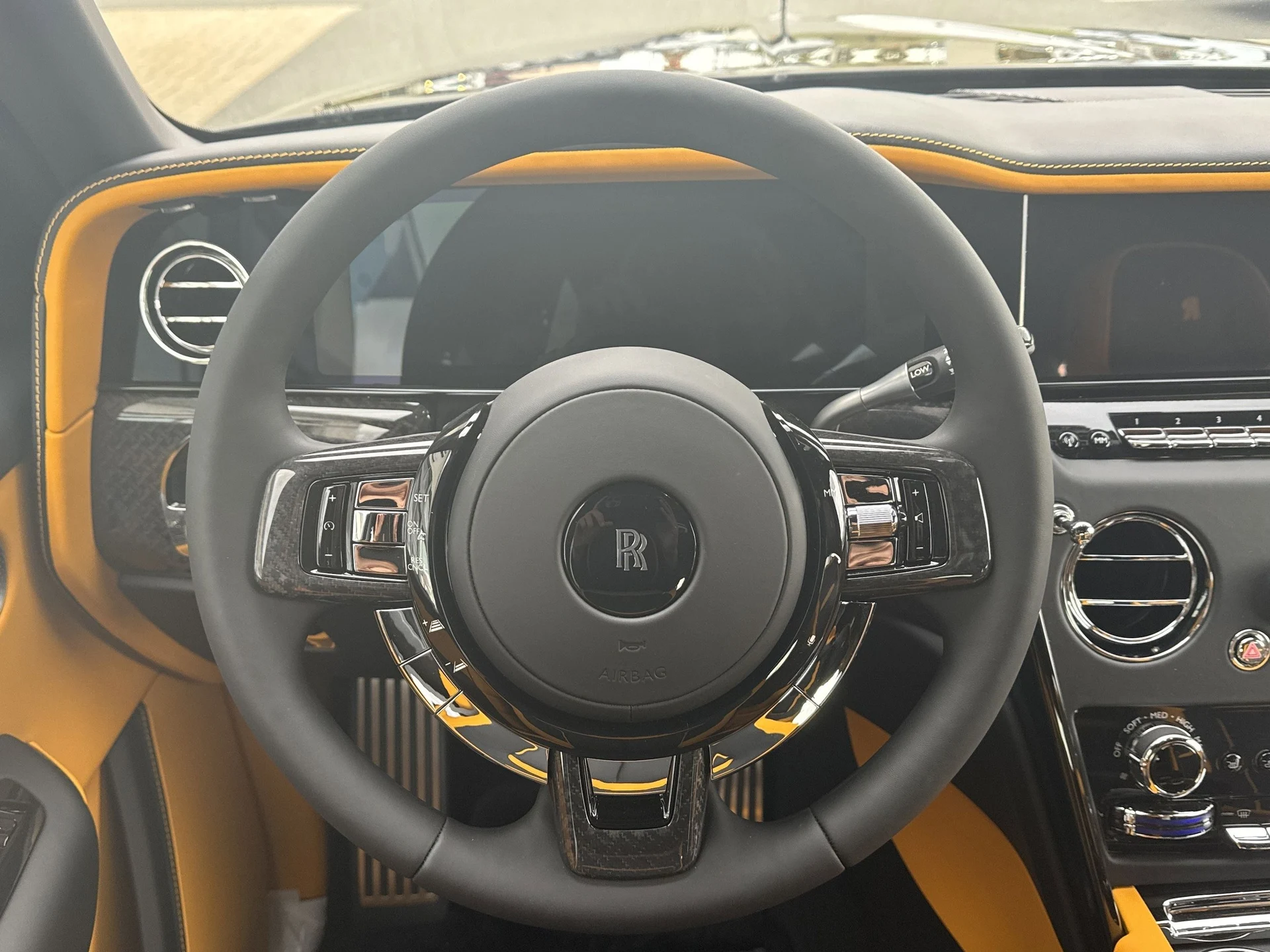 mph021_607838813_e40246d7617473b36ea232eed0ff5454x_7131ae1c10