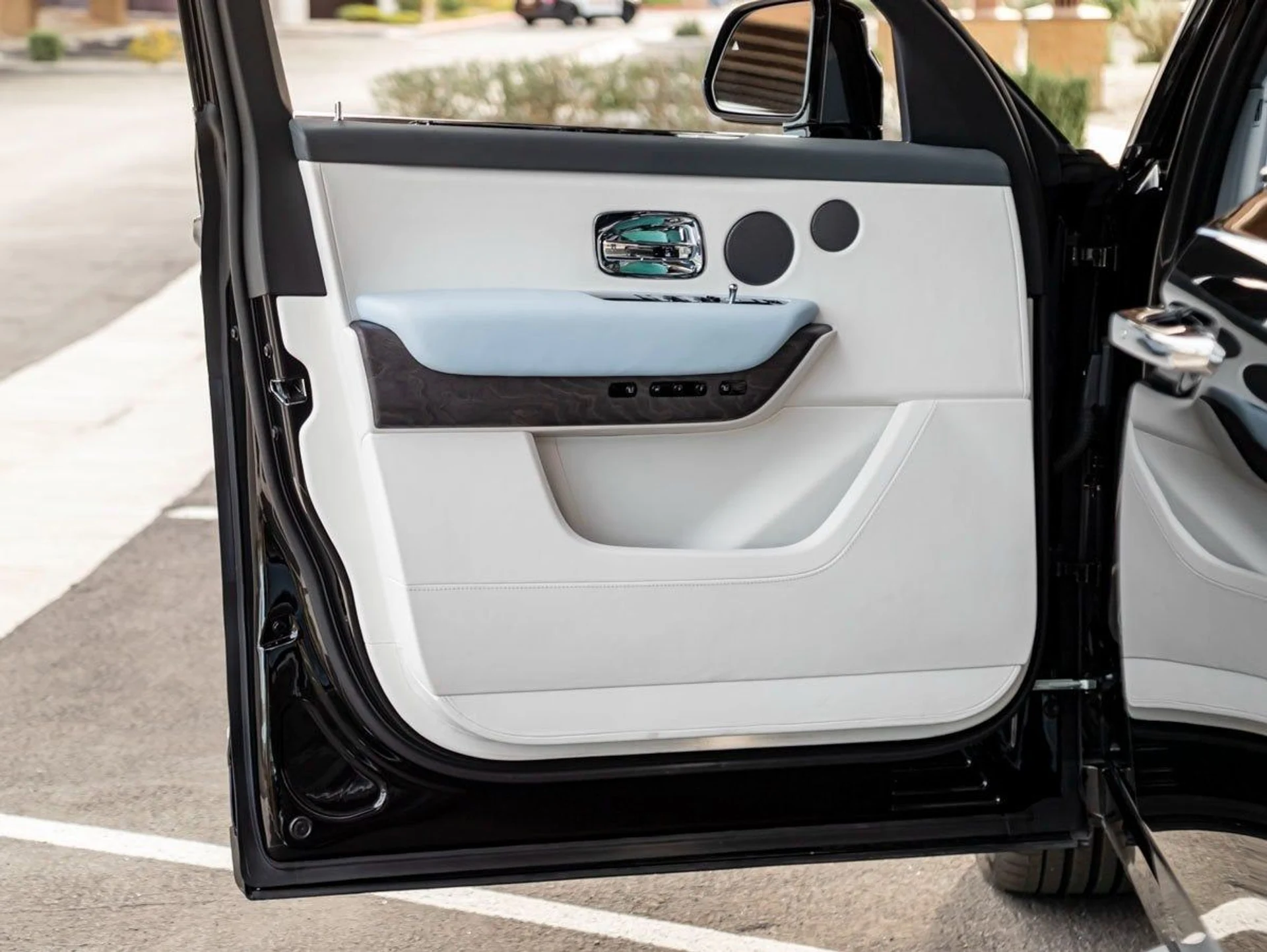 mph021_611900192_22_1ebf005c66