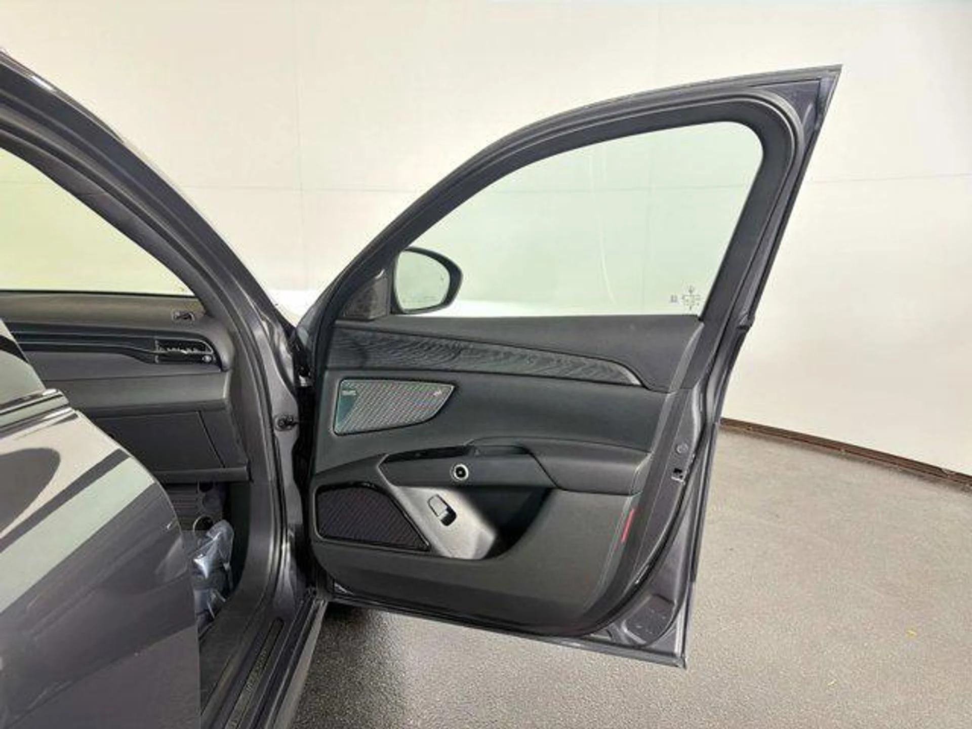 mph021_617528020_l_Ln_Veg_GBLV_5_H9k27em479z6r_Y_Oo_bcb6bf1e07