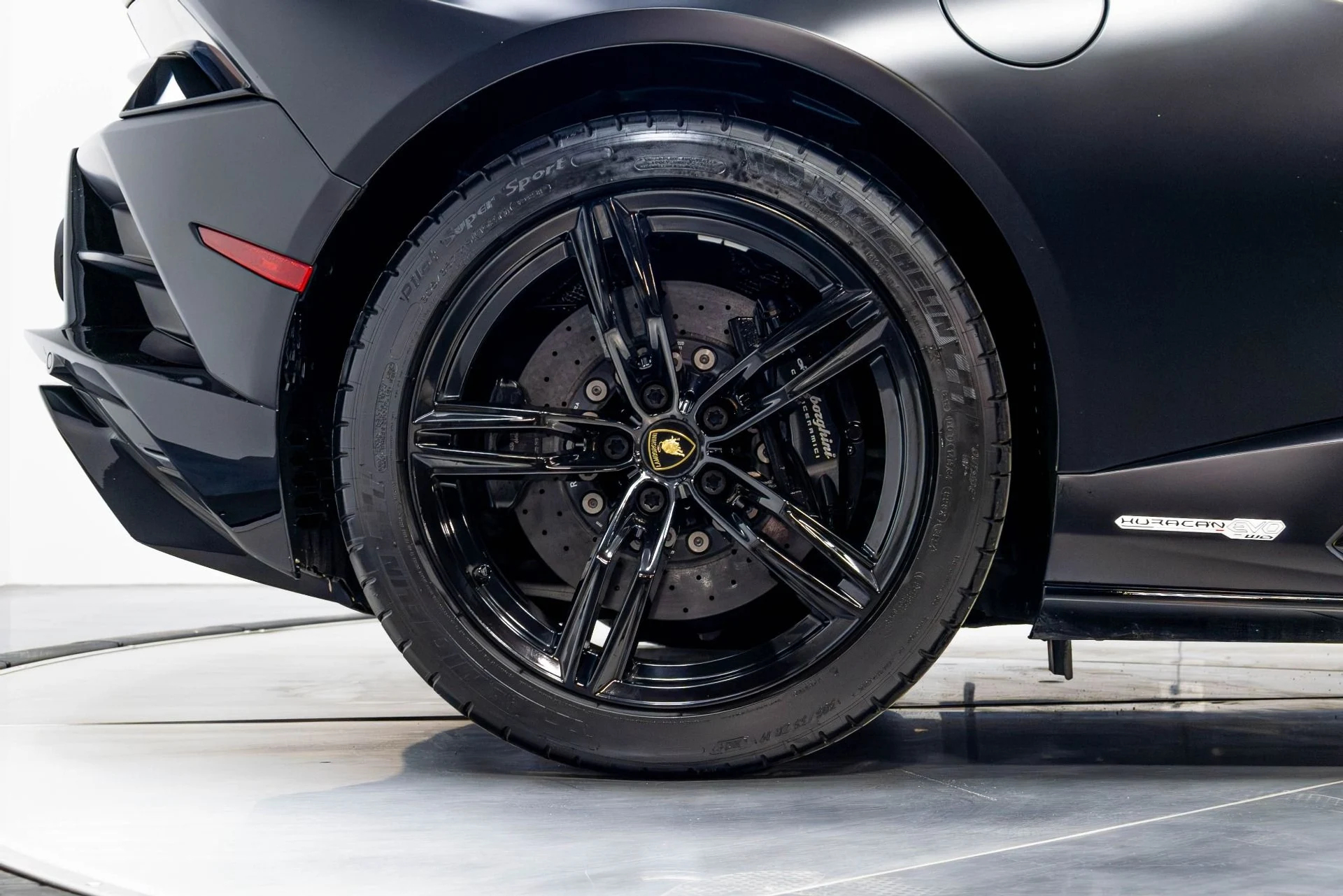 mph021_620684914_Used_2021_Lamborghini_Huracan_EVO_EVO_Spyder_1780949077_25b281a873